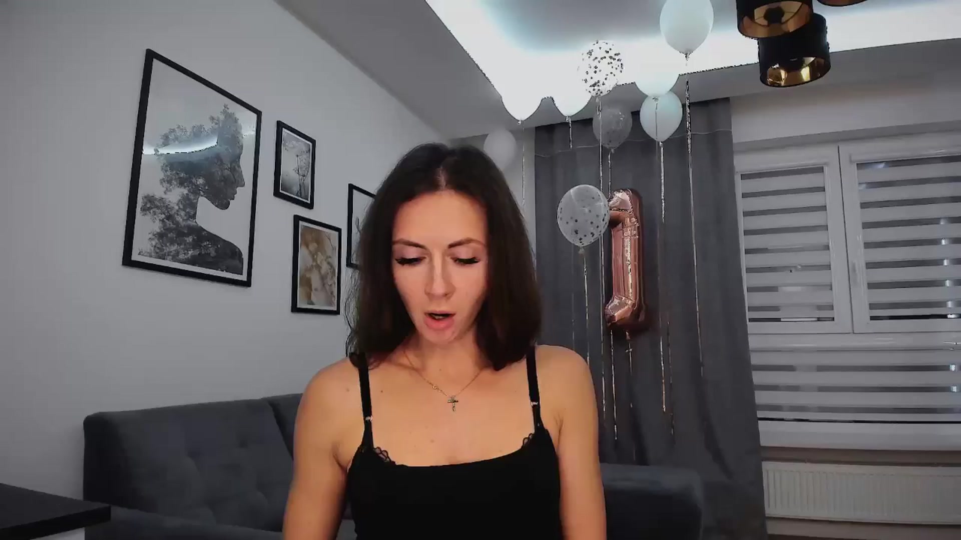 Gallery image thumbnail from Amber_Fry's myfreecams stream on, 02/01/2025, 23:03 image 15 of 20