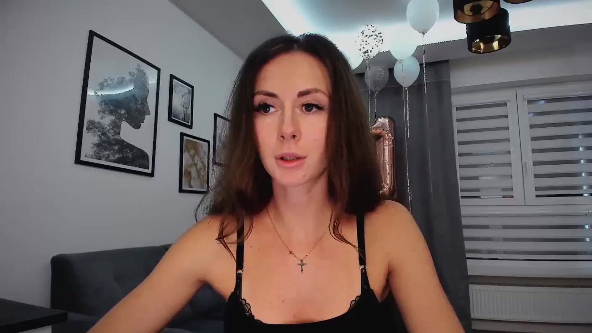 Gallery image thumbnail from Amber_Fry's myfreecams stream on, 02/01/2025, 23:03 image 12 of 20