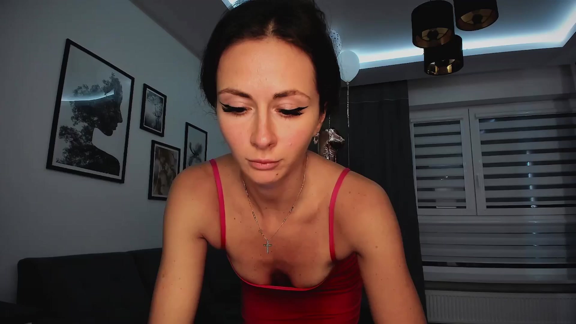 Gallery image thumbnail from Amber_Fry's myfreecams stream on, 02/04/2025, 18:31 image 5 of 20