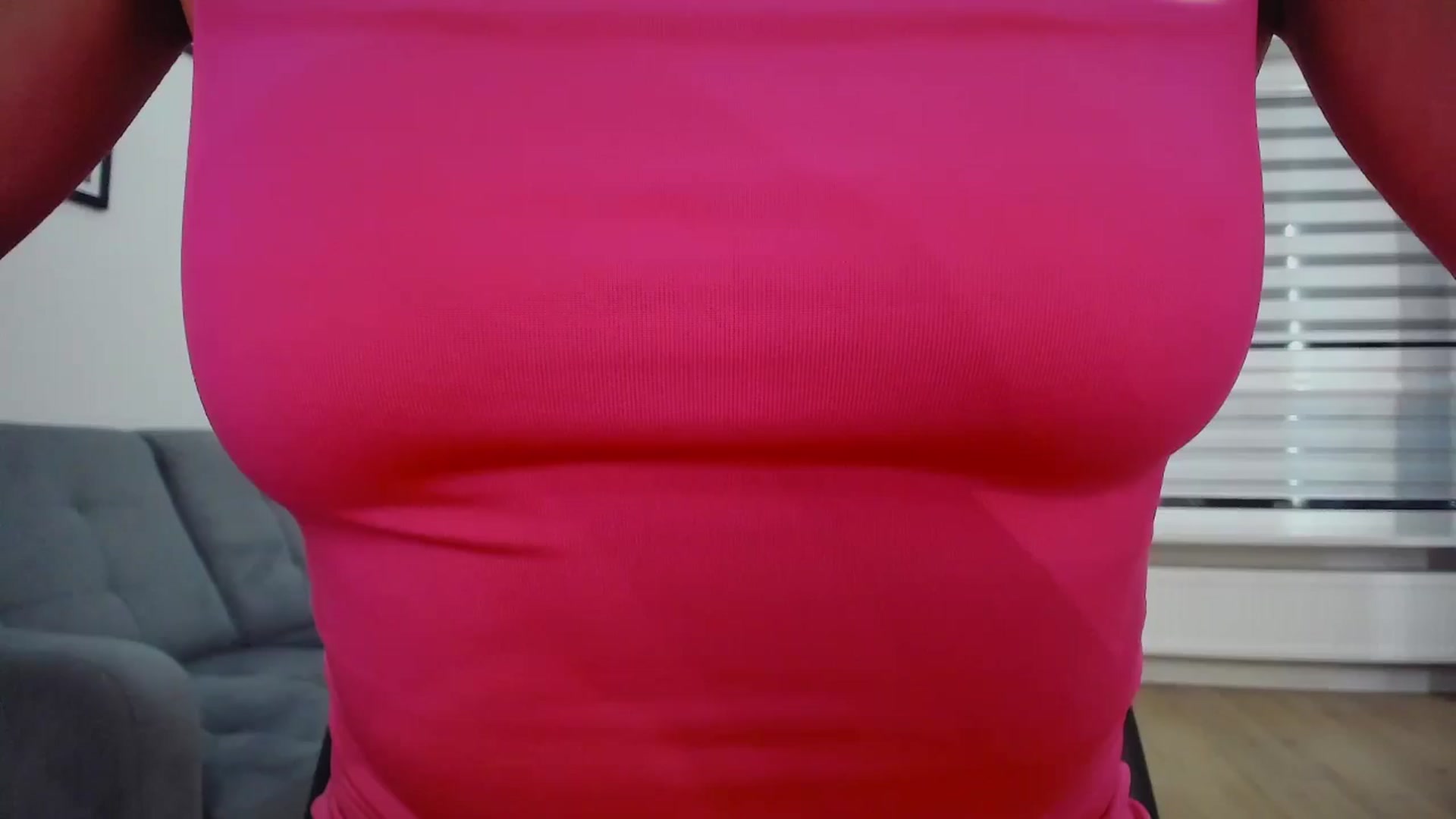 Gallery image thumbnail from Amber_Fry's myfreecams stream on, 02/04/2025, 22:11 image 17 of 20