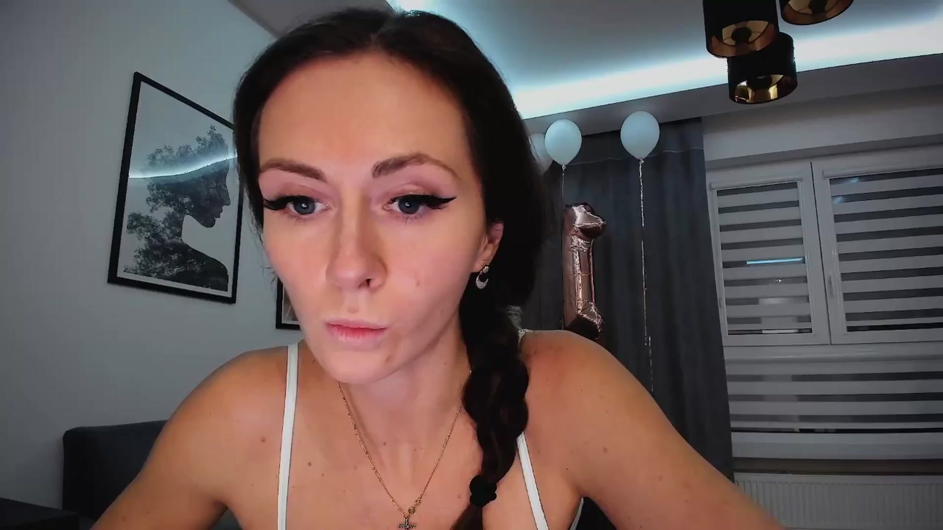 Gallery image thumbnail from Amber_Fry's myfreecams stream on, 02/08/2025, 21:30 image 9 of 20