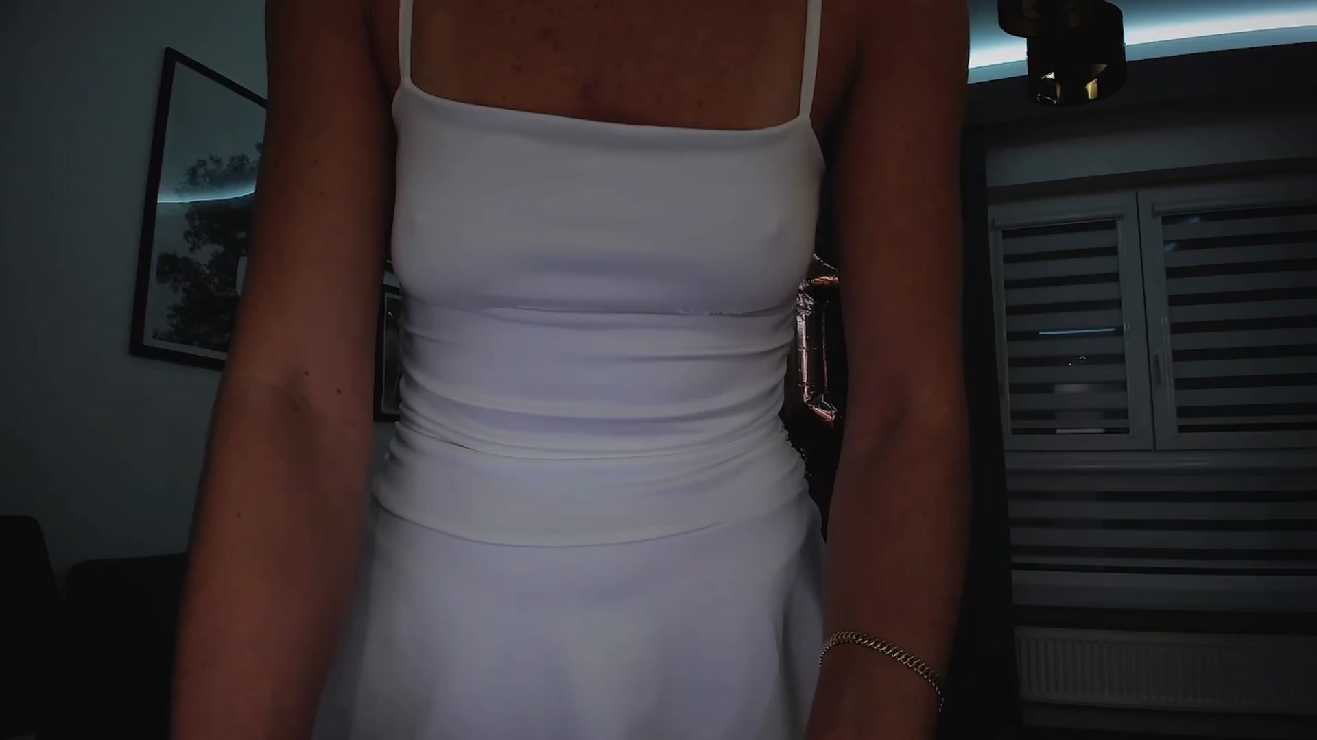 Gallery image thumbnail from Amber_Fry's myfreecams stream on, 02/08/2025, 21:30 image 4 of 20