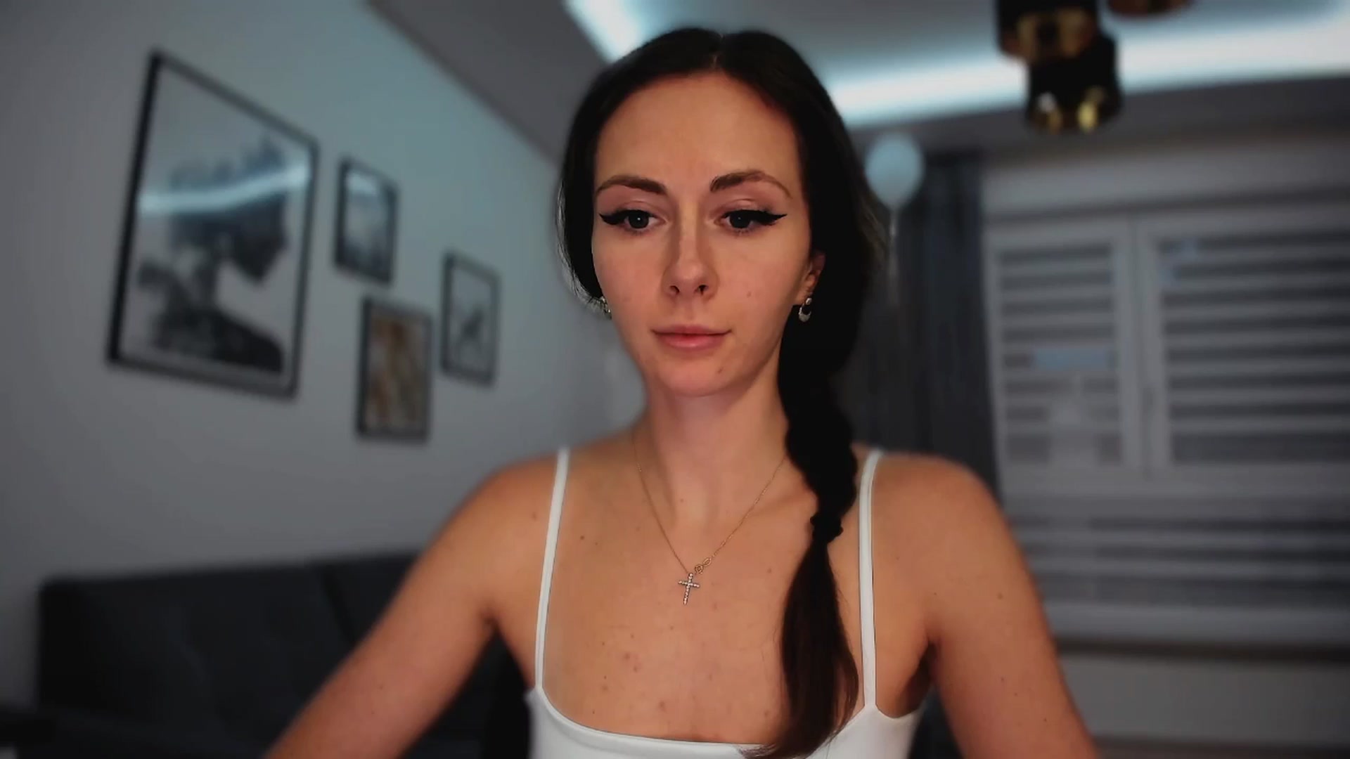 Gallery image thumbnail from Amber_Fry's myfreecams stream on, 02/08/2025, 21:30 image 20 of 20