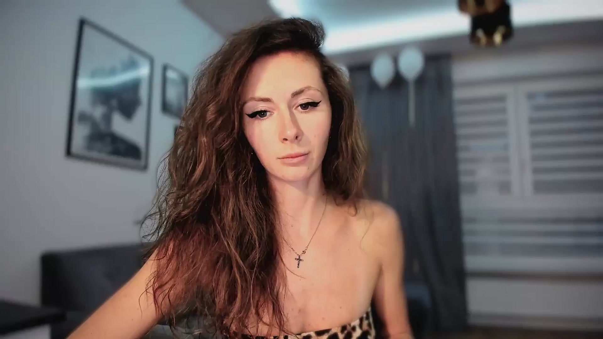 Gallery image thumbnail from Amber_Fry's myfreecams stream on, 02/10/2025, 22:09 image 7 of 20
