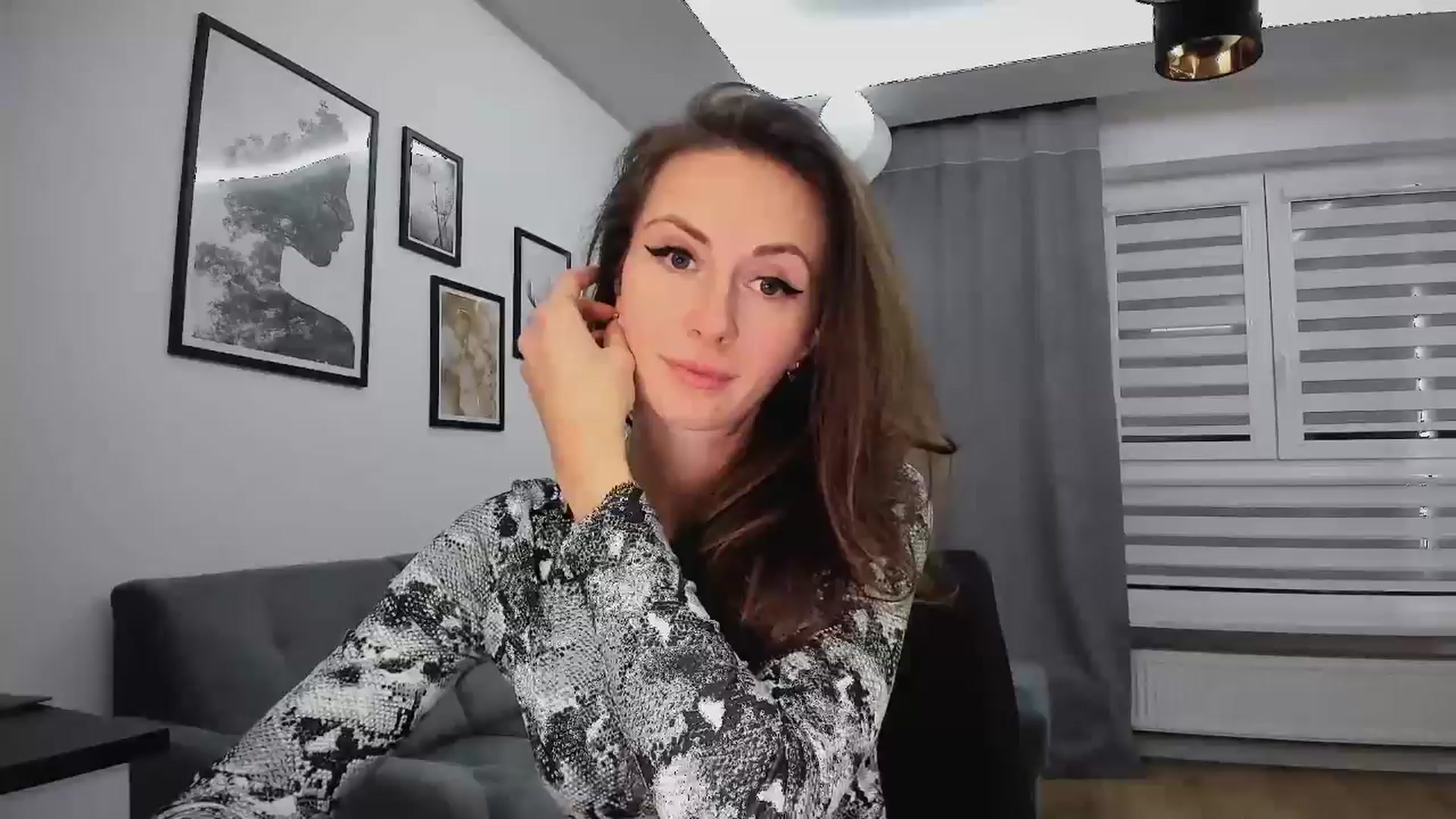 Gallery image thumbnail from Amber_Fry's myfreecams stream on, 02/13/2025, 18:28 image 4 of 20