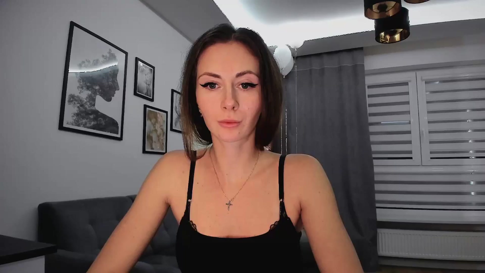 Gallery image thumbnail from Amber_Fry's myfreecams stream on, 02/14/2025, 20:30 image 16 of 20