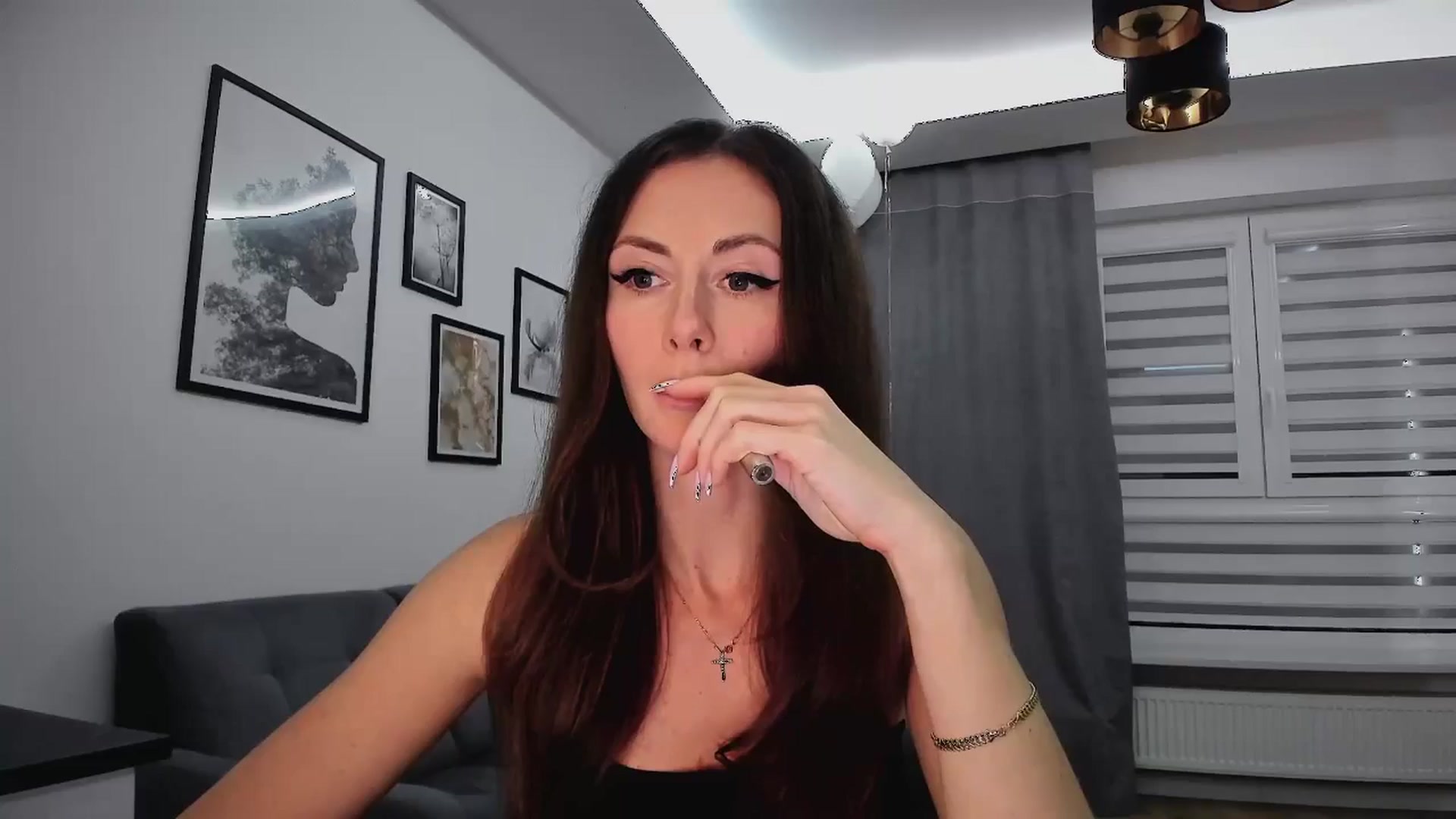 Gallery image thumbnail from Amber_Fry's myfreecams stream on, 02/14/2025, 20:30 image 6 of 20