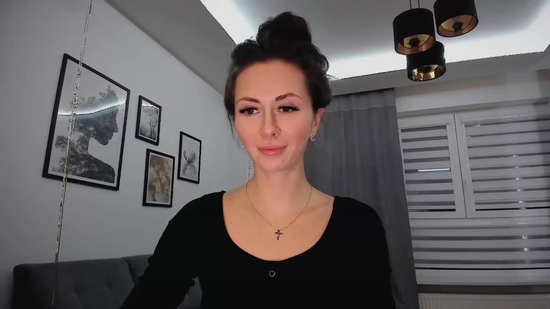 Gallery image thumbnail from Amber_Fry's myfreecams stream on, 02/18/2025, 20:46 image 17 of 20