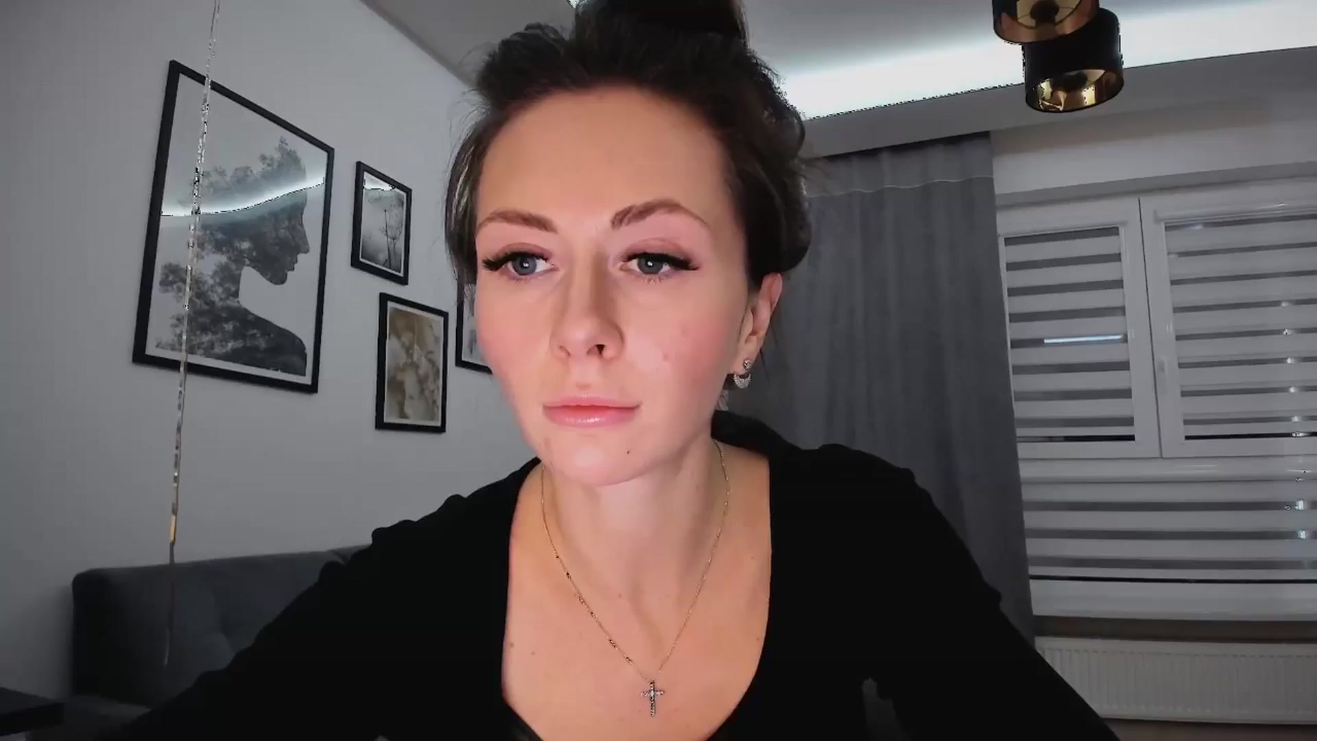 Gallery image thumbnail from Amber_Fry's myfreecams stream on, 02/18/2025, 20:46 image 13 of 20