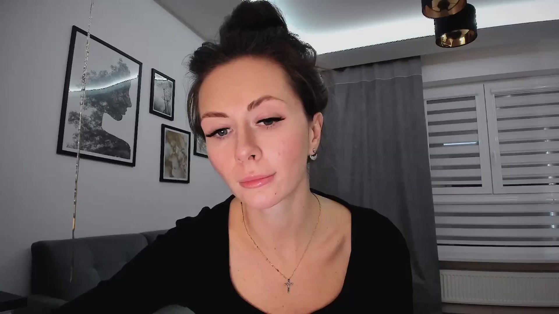 Gallery image thumbnail from Amber_Fry's myfreecams stream on, 02/18/2025, 20:46 image 12 of 20