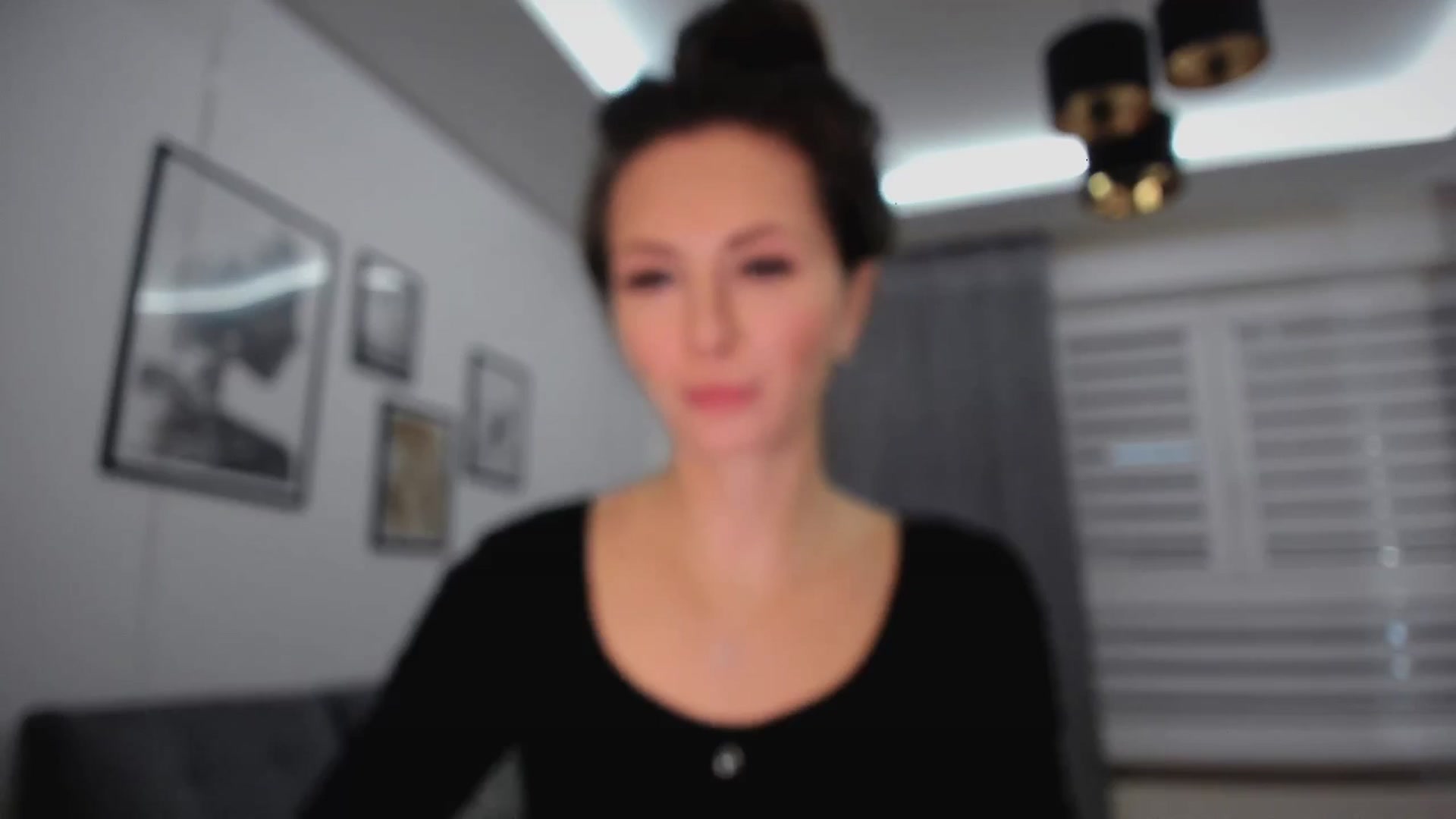 Gallery image thumbnail from Amber_Fry's myfreecams stream on, 02/18/2025, 20:46 image 18 of 20