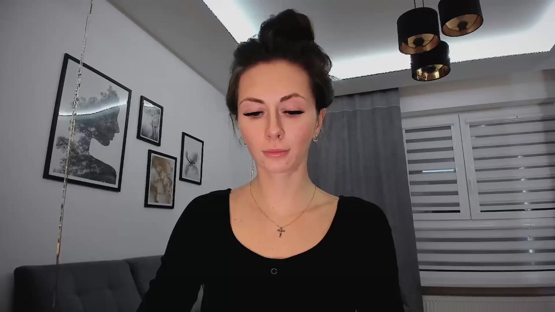 Gallery image thumbnail from Amber_Fry's myfreecams stream on, 02/18/2025, 20:46 image 16 of 20