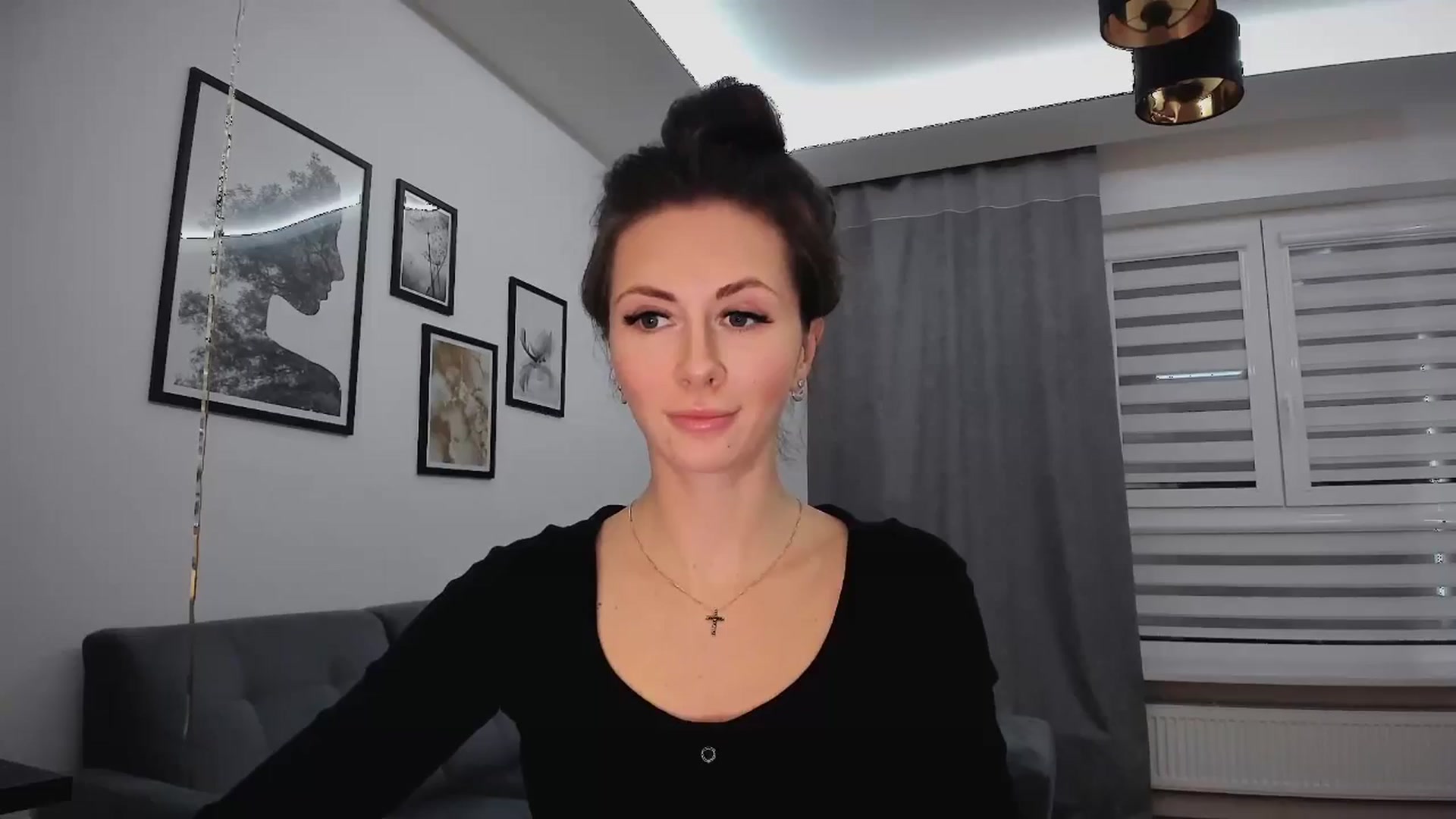 Gallery image thumbnail from Amber_Fry's myfreecams stream on, 02/18/2025, 20:46 image 11 of 20