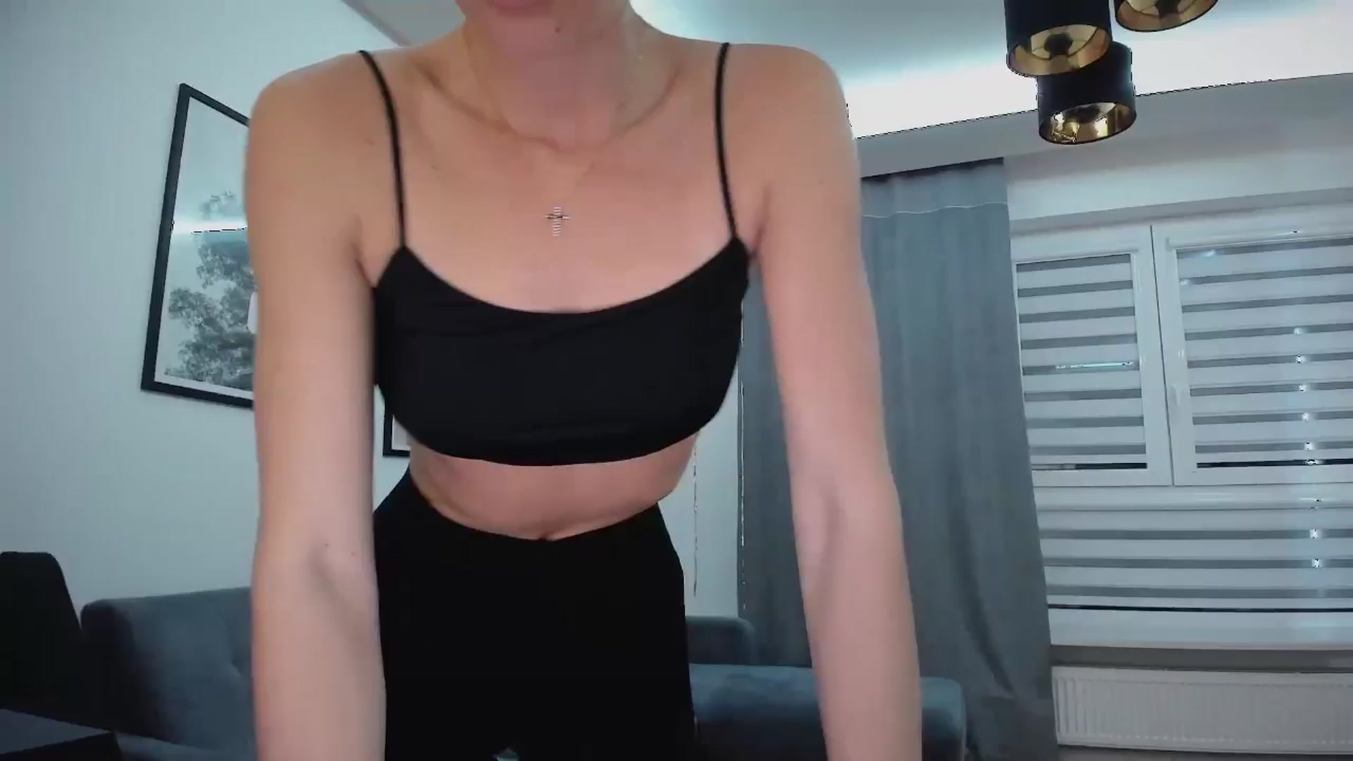 Gallery image thumbnail from Amber_Fry's myfreecams stream on, 02/20/2025, 22:03 image 16 of 20