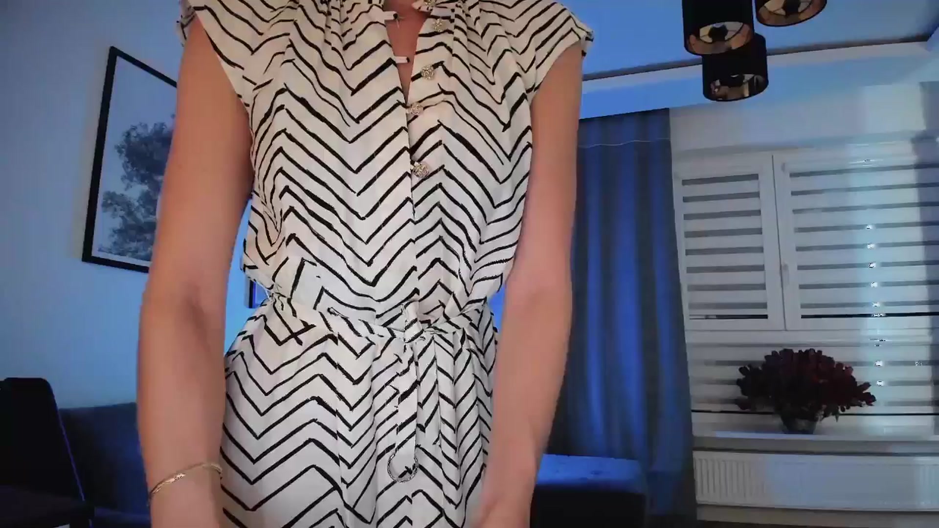 Gallery image thumbnail from Amber_Fry's myfreecams stream on, 03/09/2025, 19:03 image 18 of 20