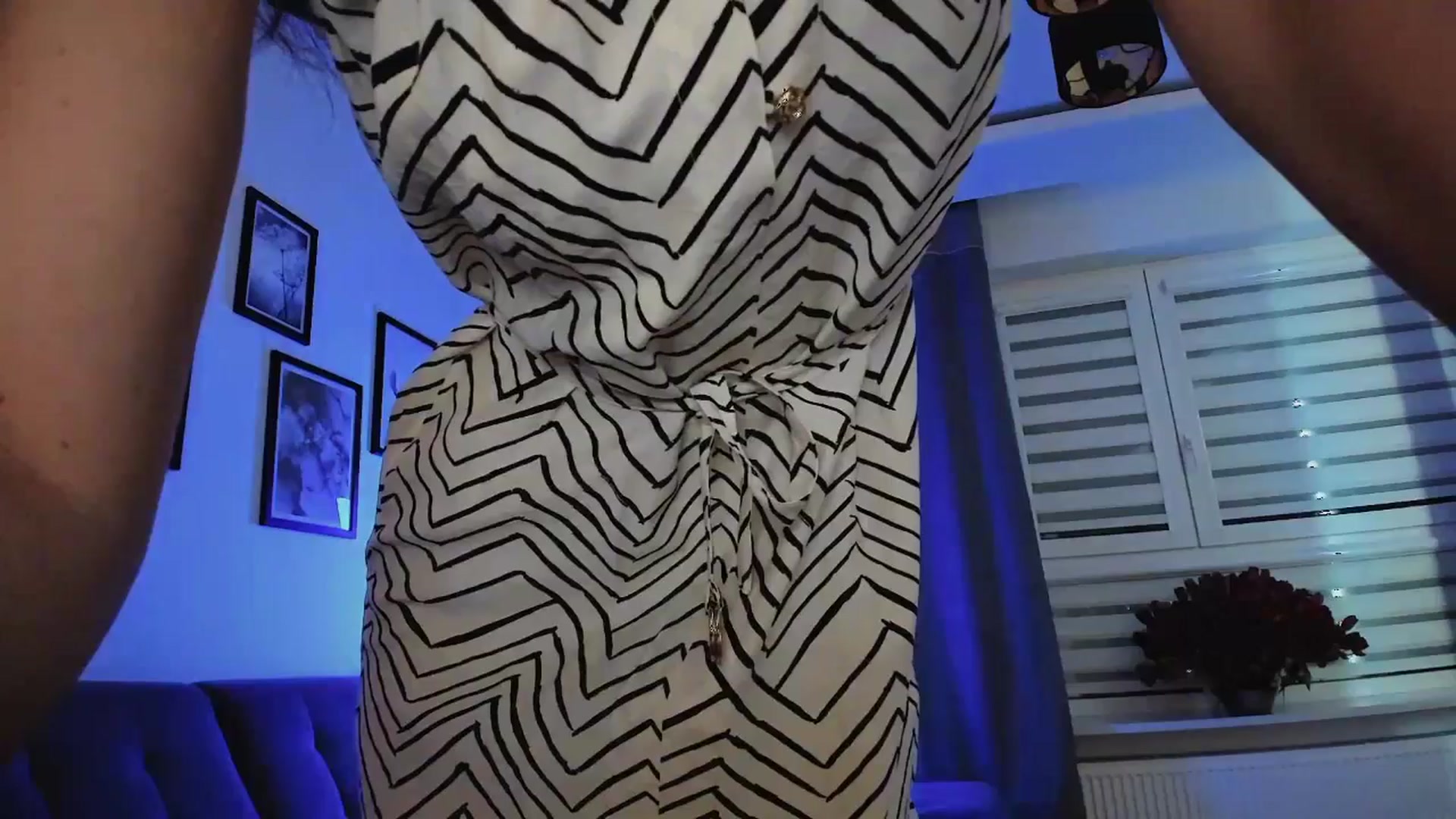 Gallery image thumbnail from Amber_Fry's myfreecams stream on, 03/09/2025, 19:03 image 10 of 20