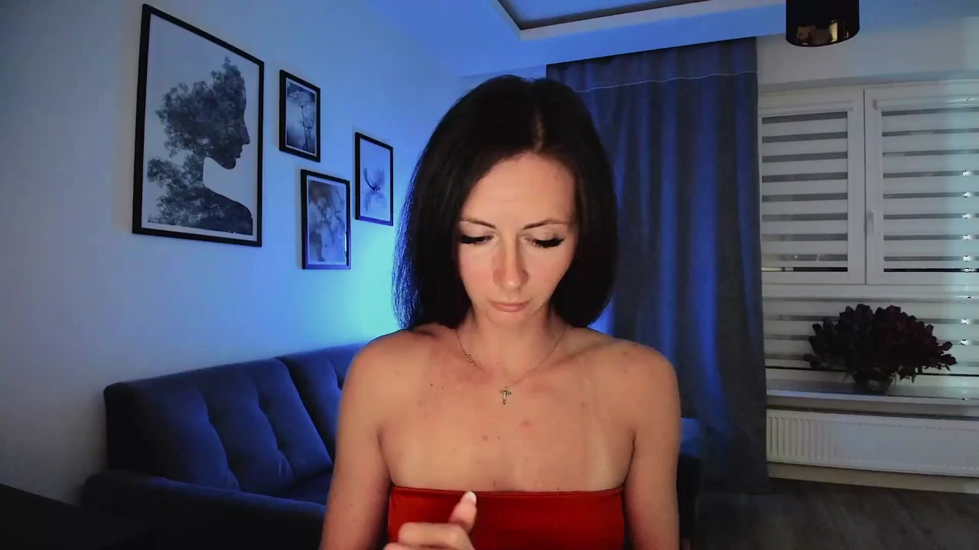 Gallery image thumbnail from Amber_Fry's myfreecams stream on, 03/10/2025, 20:51 image 3 of 20