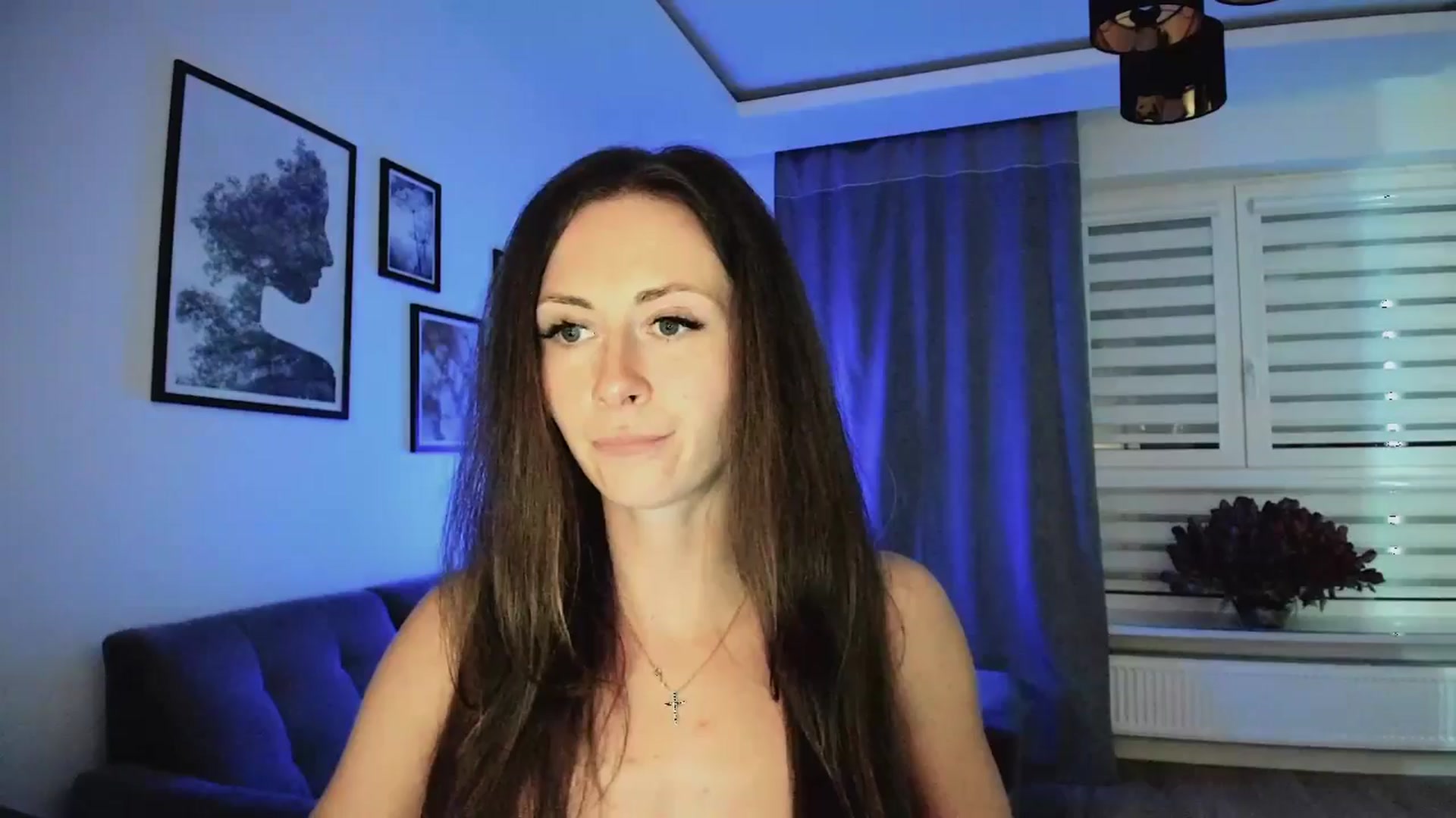 Gallery image thumbnail from Amber_Fry's myfreecams stream on, 03/10/2025, 21:43 image 14 of 20