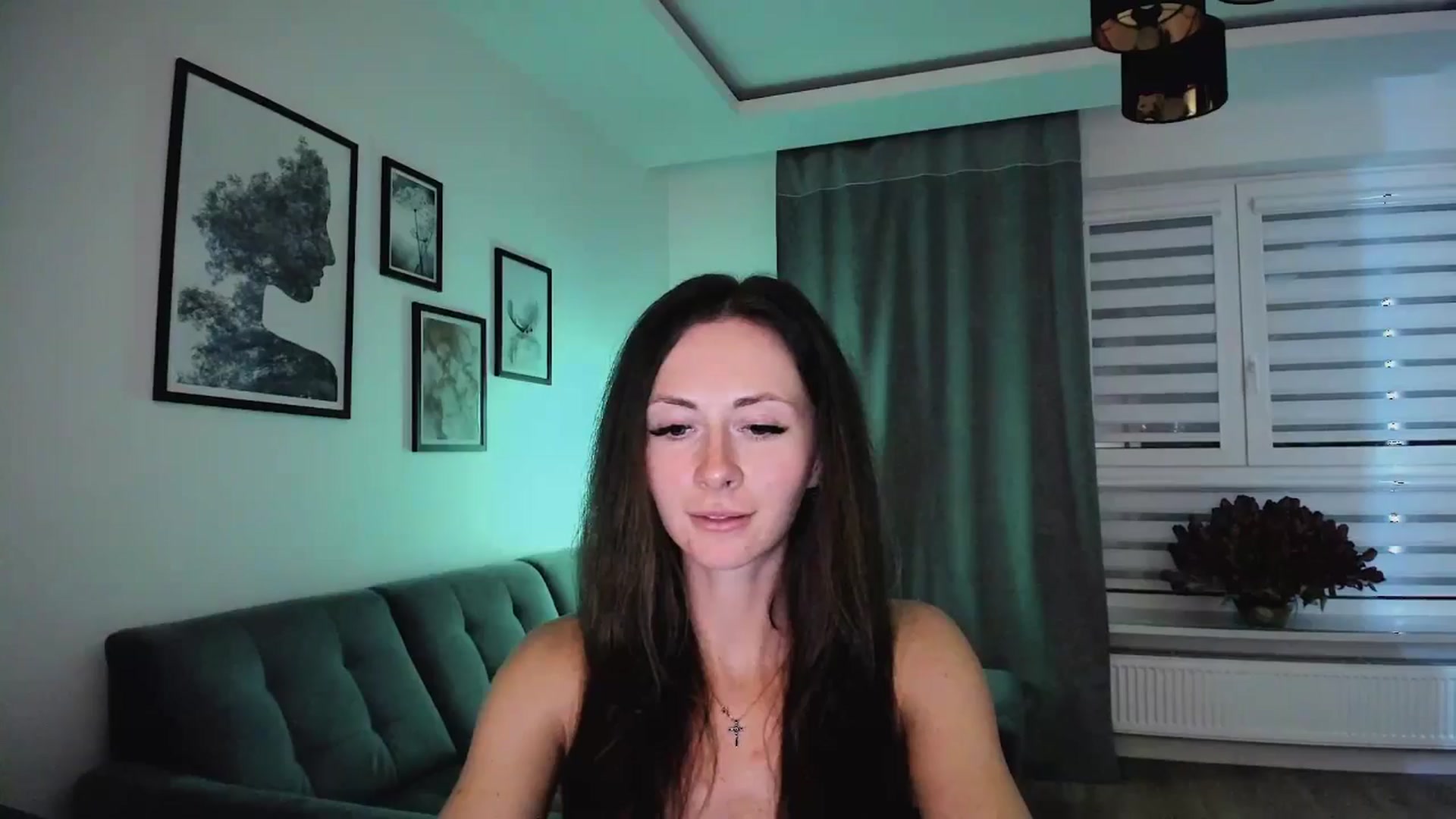 Gallery image thumbnail from Amber_Fry's myfreecams stream on, 03/10/2025, 21:43 image 6 of 20