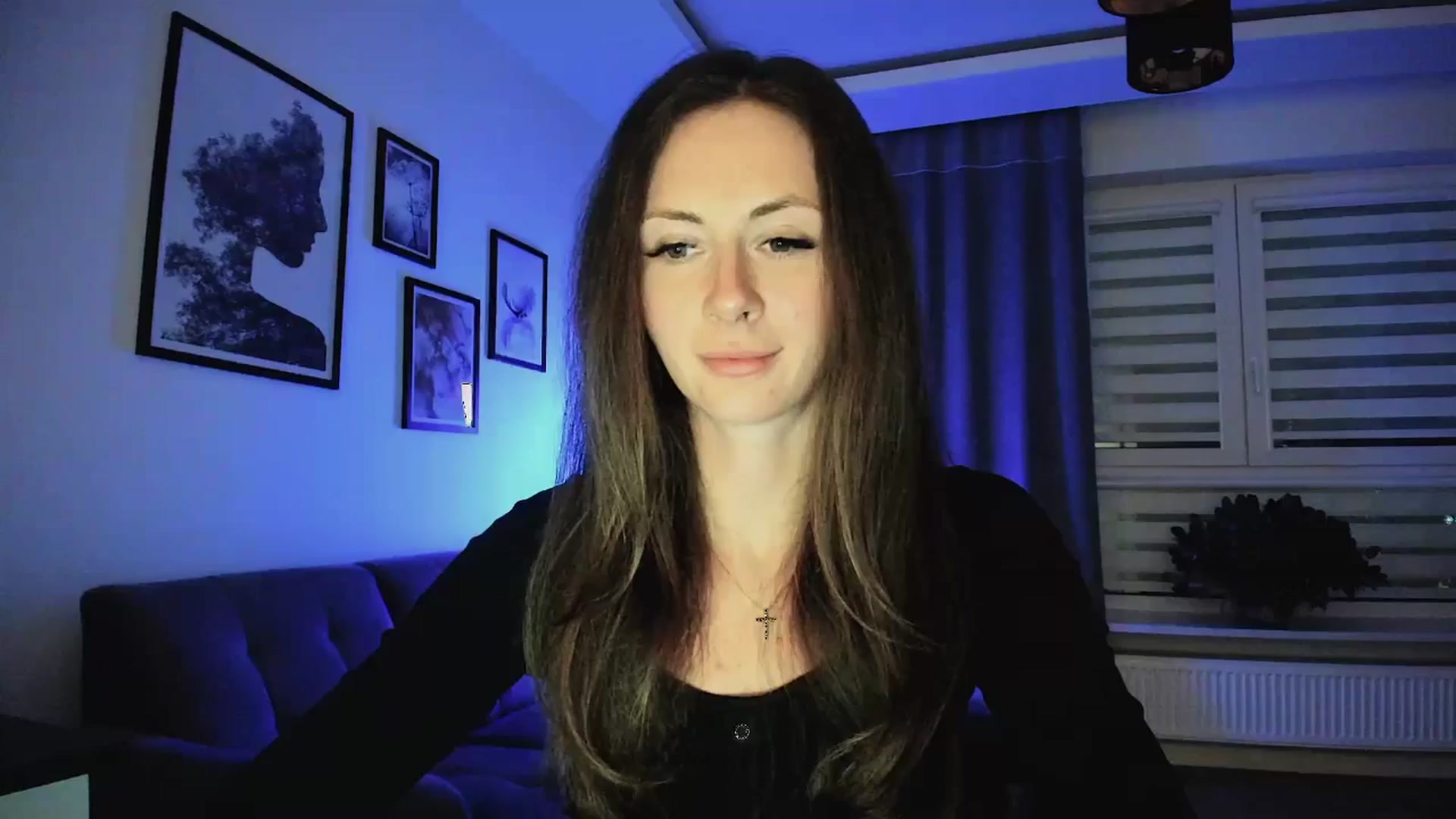 Gallery image thumbnail from Amber_Fry's myfreecams stream on, 03/11/2025, 18:59 image 13 of 20