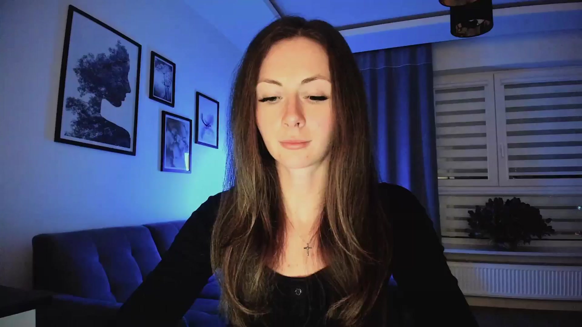 Gallery image thumbnail from Amber_Fry's myfreecams stream on, 03/11/2025, 18:59 image 9 of 20