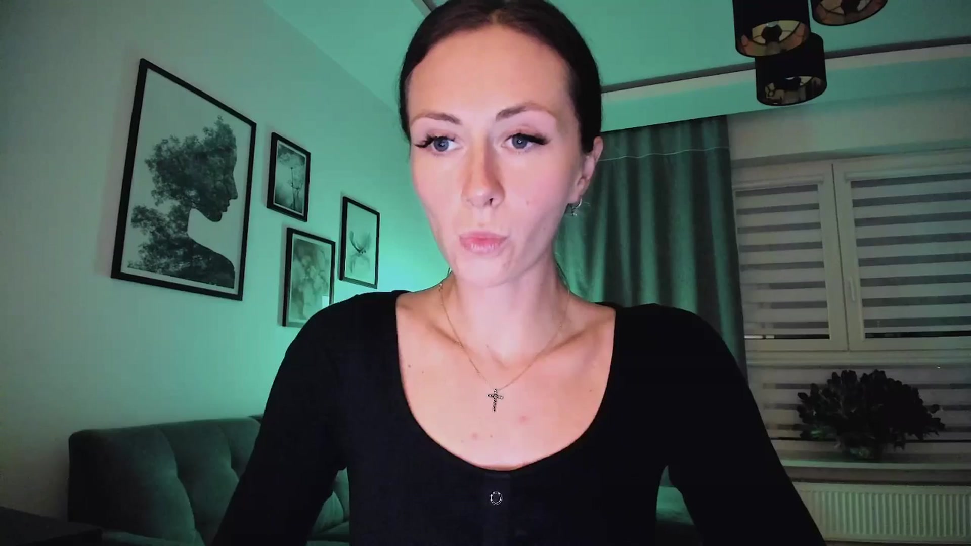 Gallery image thumbnail from Amber_Fry's myfreecams stream on, 03/11/2025, 19:55 image 15 of 20