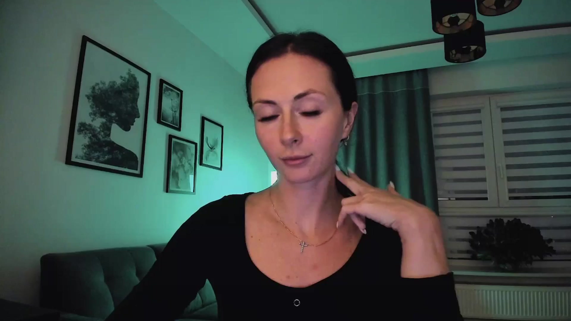 Gallery image thumbnail from Amber_Fry's myfreecams stream on, 03/11/2025, 19:55 image 18 of 20