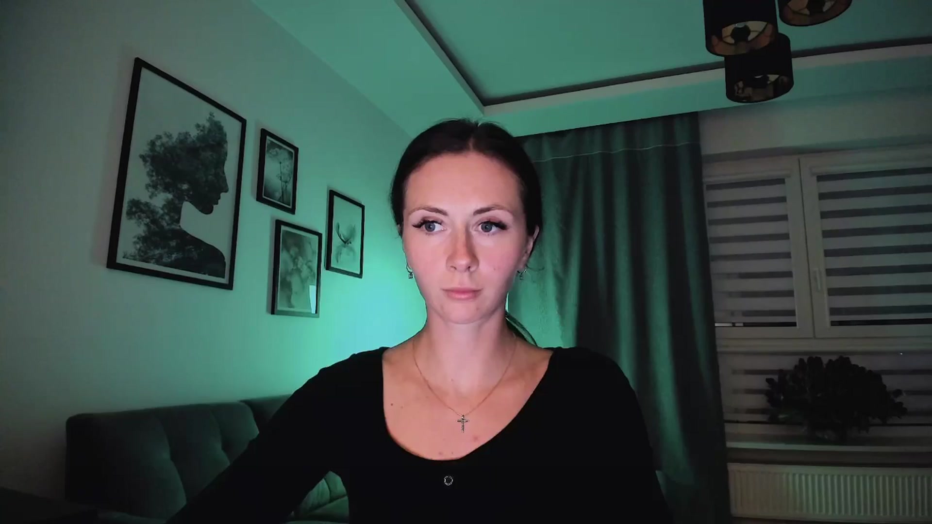 Gallery image thumbnail from Amber_Fry's myfreecams stream on, 03/11/2025, 20:21 image 13 of 20