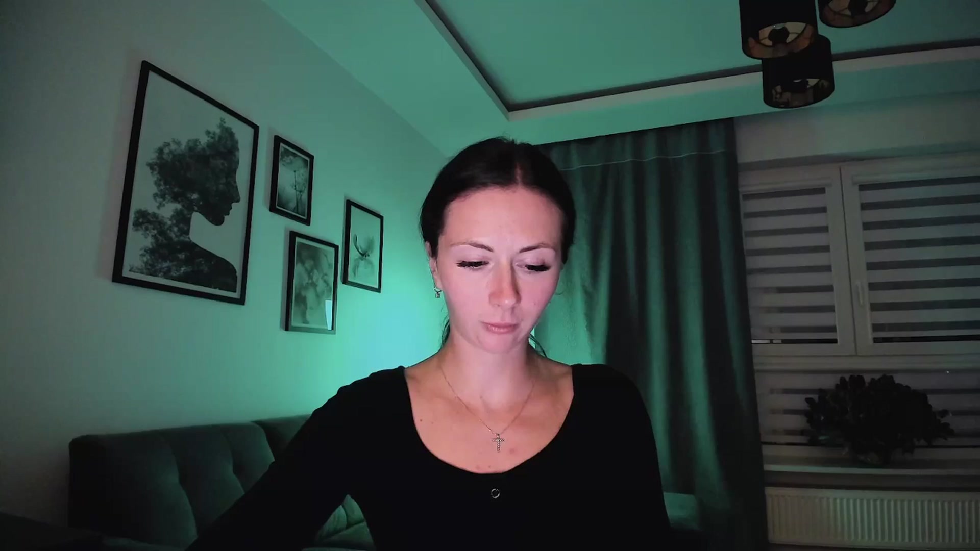 Gallery image thumbnail from Amber_Fry's myfreecams stream on, 03/11/2025, 20:21 image 4 of 20