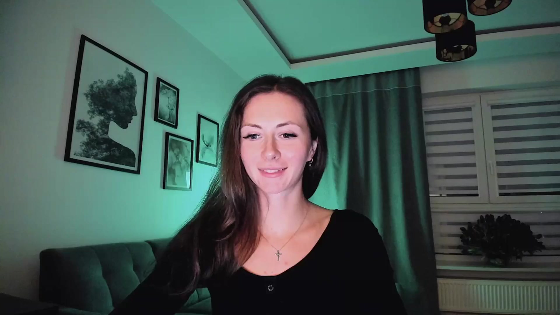 Gallery image thumbnail from Amber_Fry's myfreecams stream on, 03/11/2025, 20:21 image 15 of 20