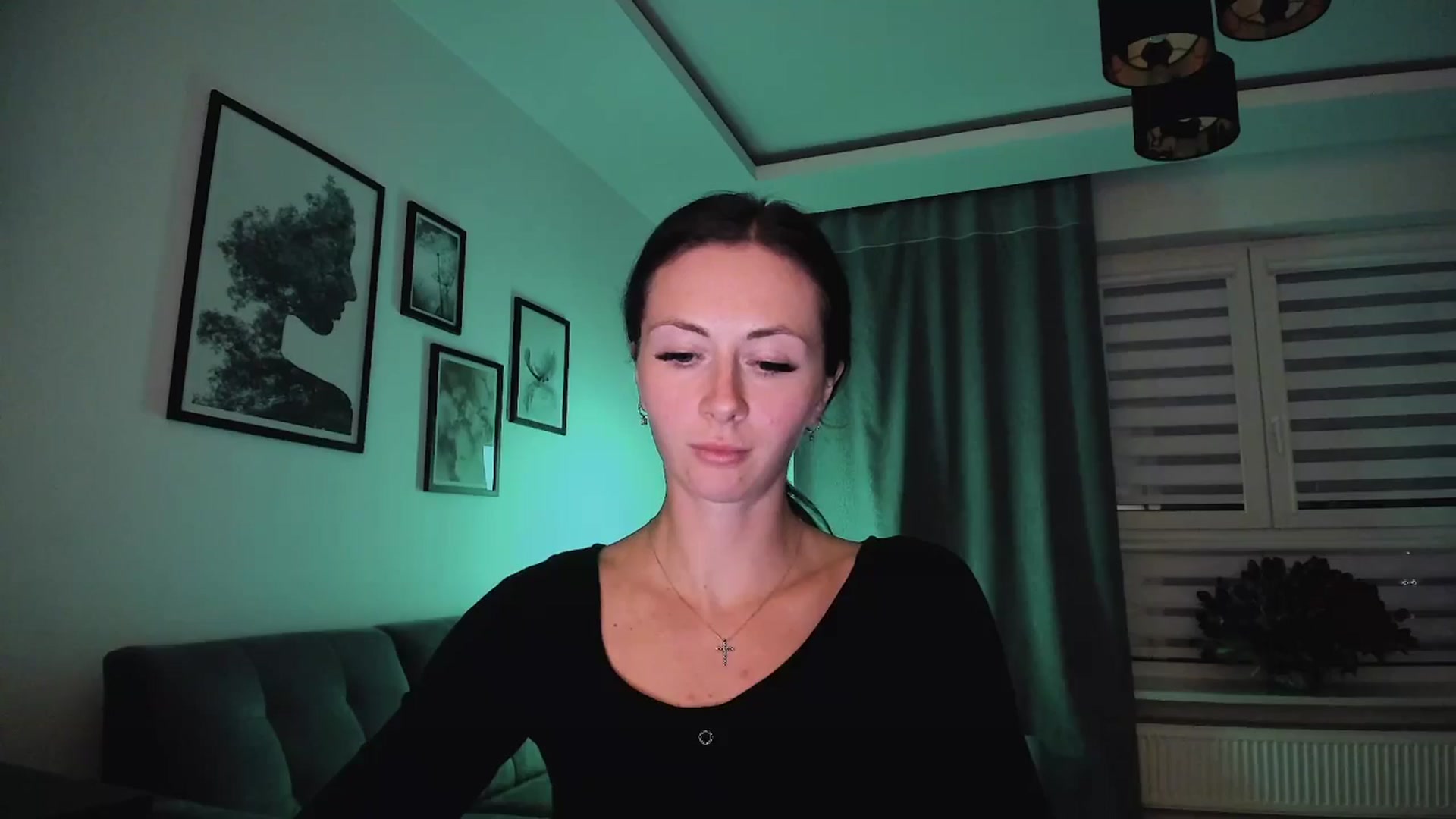 Gallery image thumbnail from Amber_Fry's myfreecams stream on, 03/11/2025, 20:21 image 9 of 20