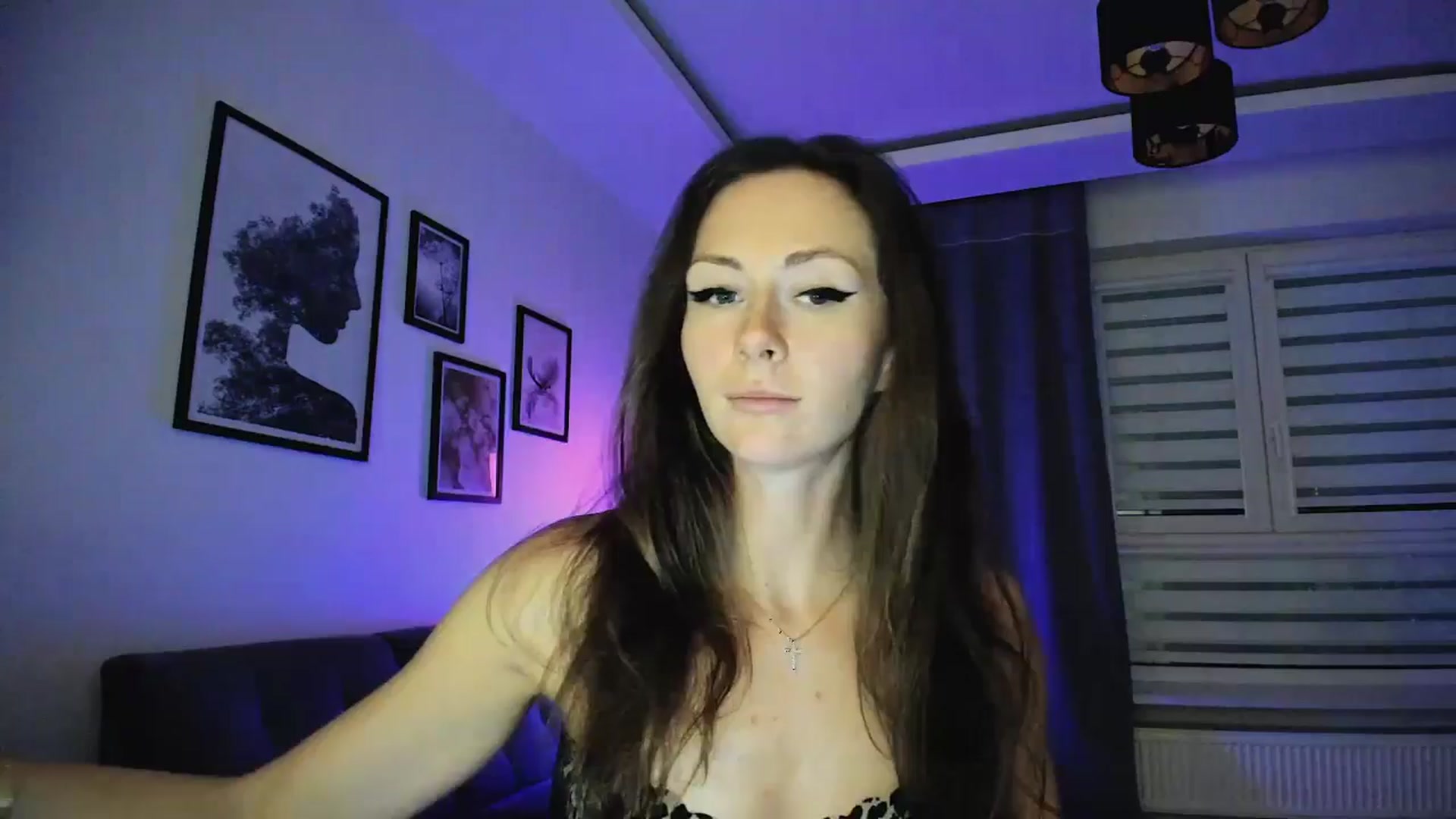 Gallery image thumbnail from Amber_Fry's myfreecams stream on, 03/14/2025, 21:14 image 18 of 20