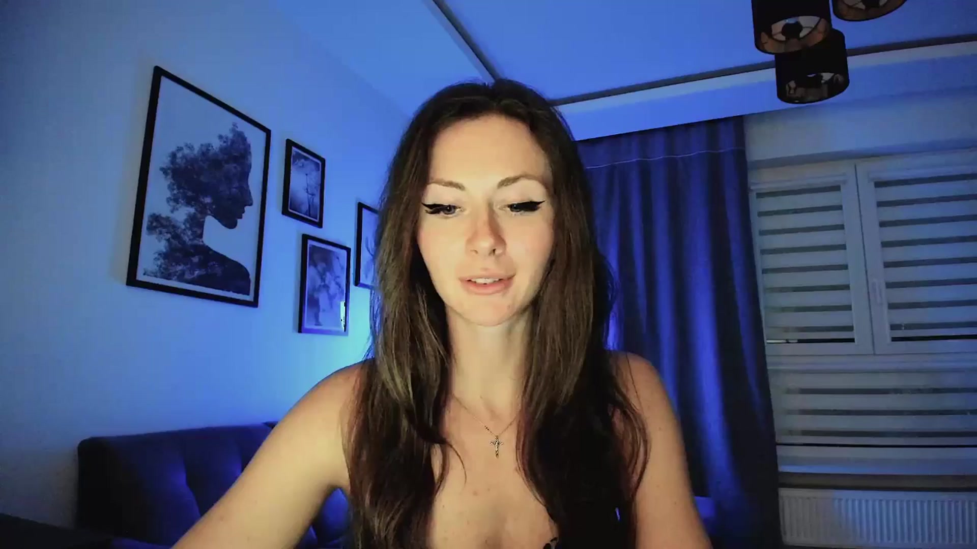 Gallery image thumbnail from Amber_Fry's myfreecams stream on, 03/14/2025, 21:14 image 19 of 20