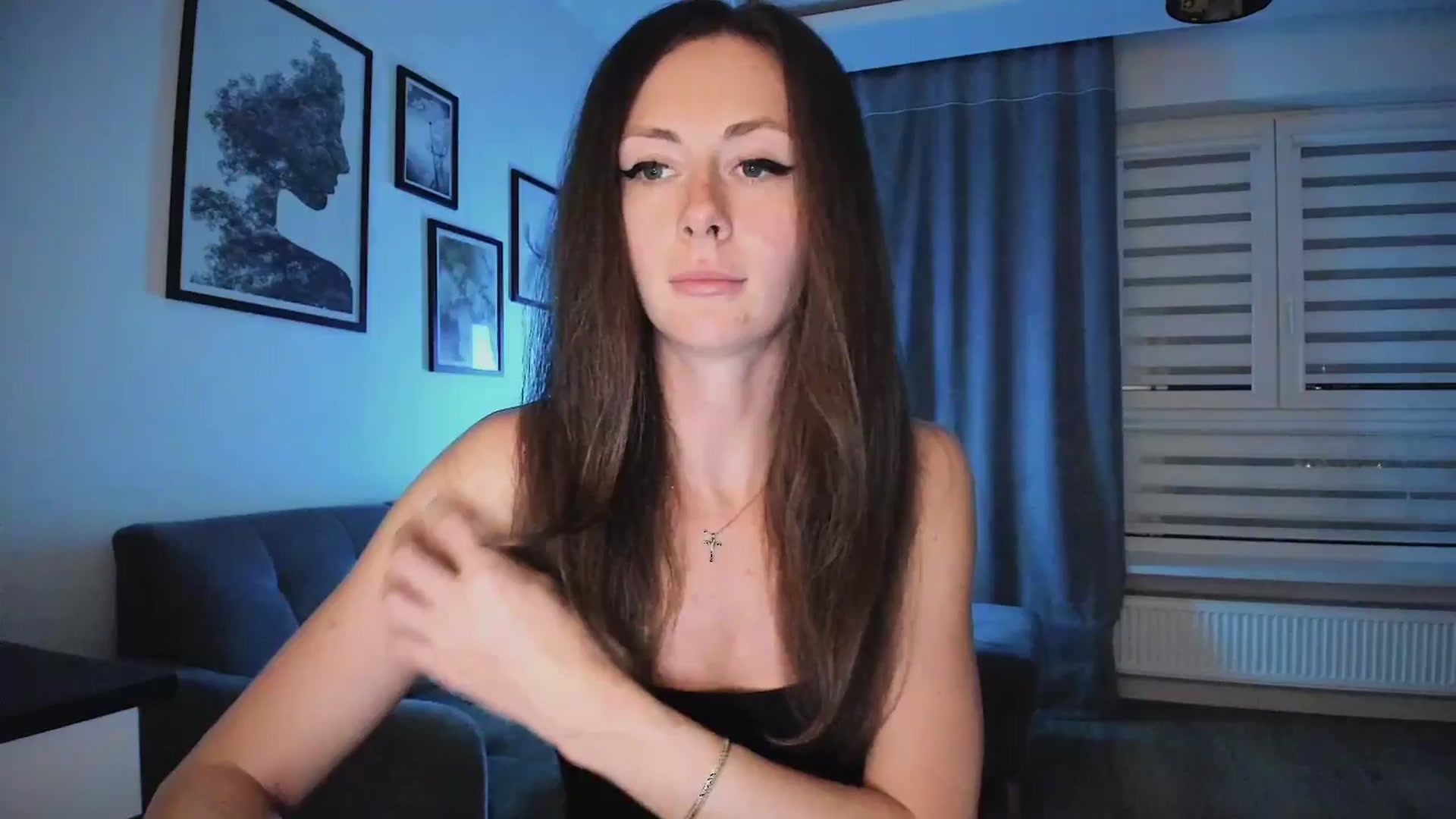 Gallery image thumbnail from Amber_Fry's myfreecams stream on, 03/17/2025, 20:07 image 1 of 20