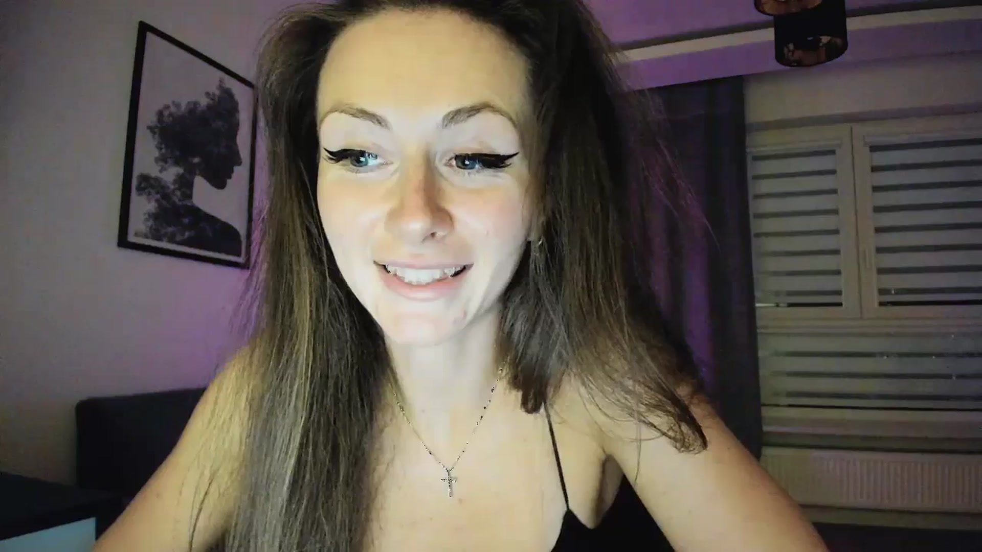 Gallery image thumbnail from Amber_Fry's myfreecams stream on, 03/17/2025, 20:07 image 7 of 20