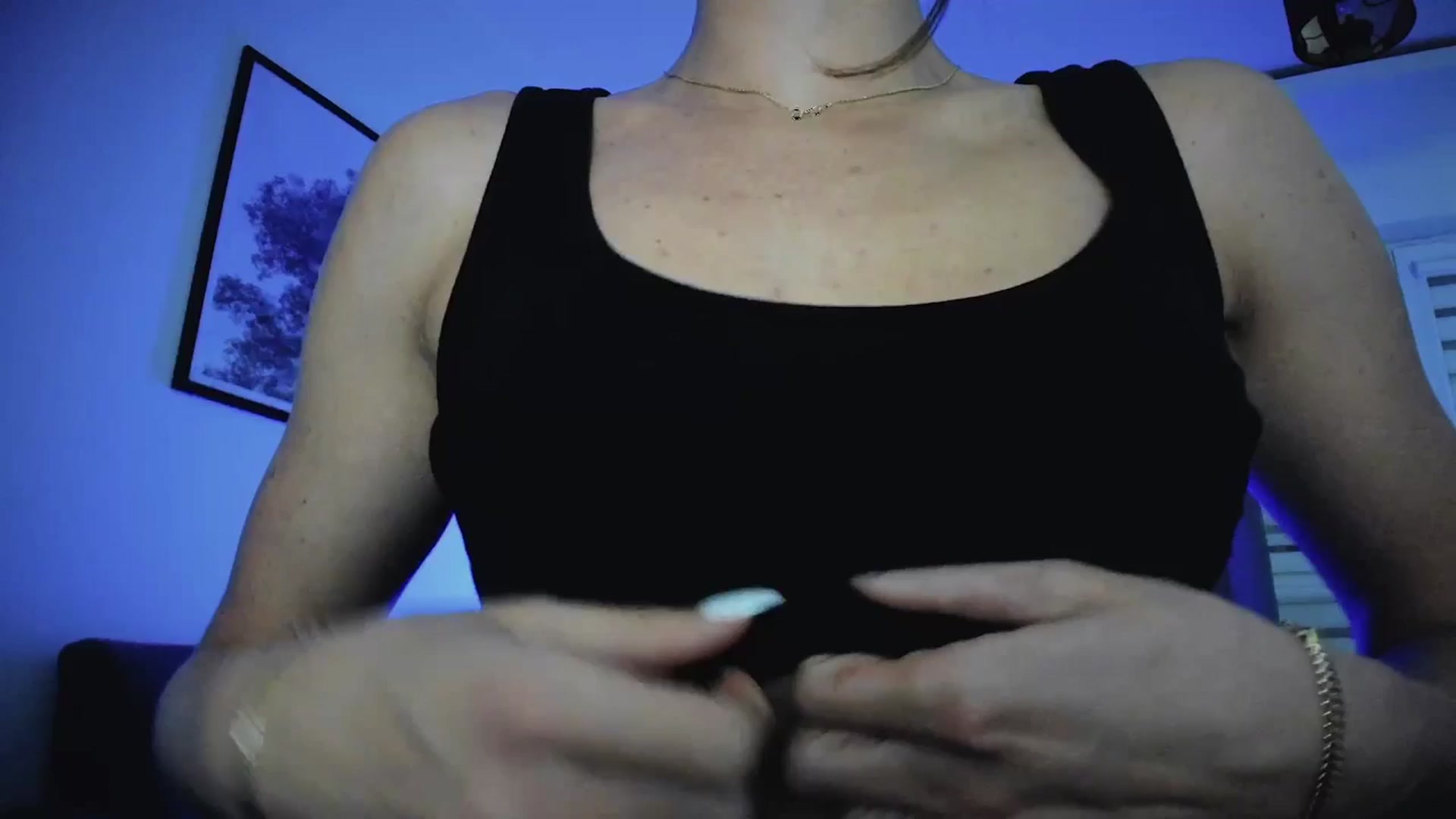 Gallery image thumbnail from Amber_Fry's myfreecams stream on, 03/20/2025, 18:46 image 12 of 20