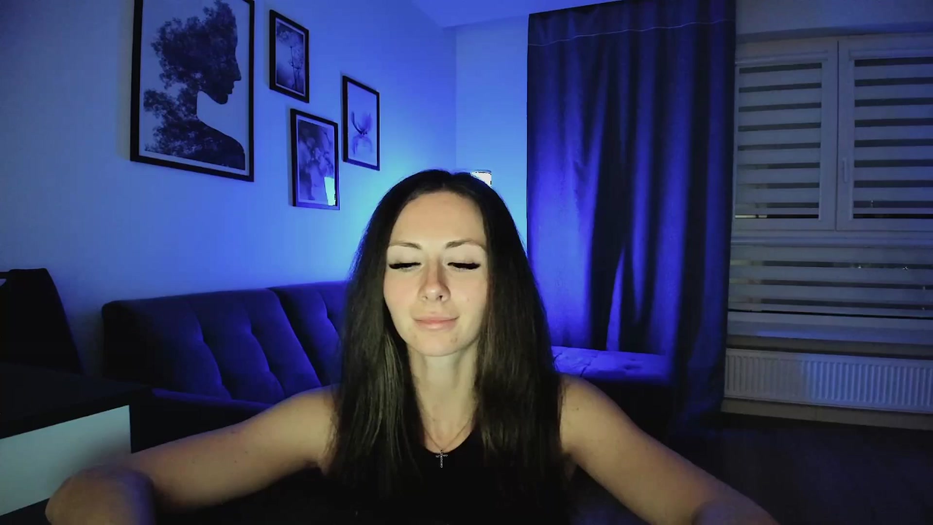 Gallery image thumbnail from Amber_Fry's myfreecams stream on, 03/21/2025, 19:40 image 10 of 20