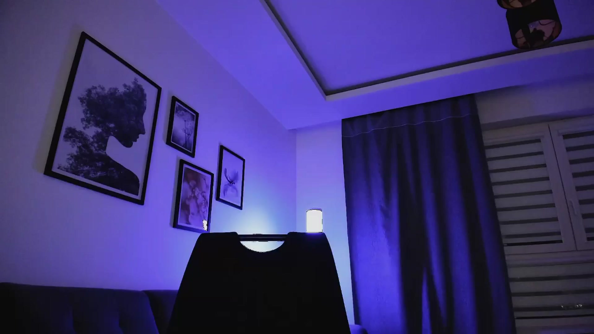 Gallery image thumbnail from Amber_Fry's myfreecams stream on, 03/21/2025, 22:30 image 11 of 20