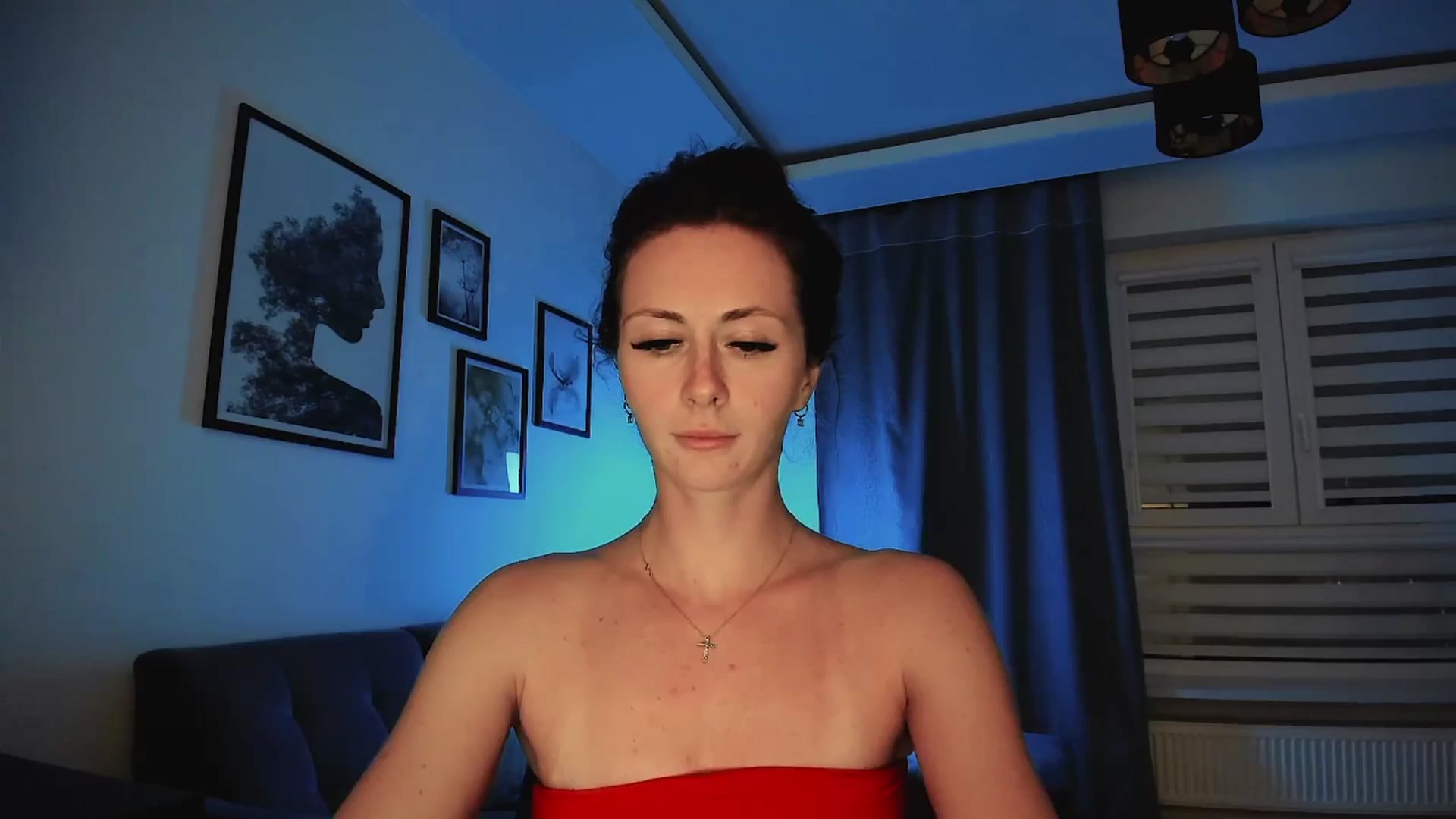 Gallery image thumbnail from Amber_Fry's myfreecams stream on, 03/22/2025, 19:34 image 17 of 20