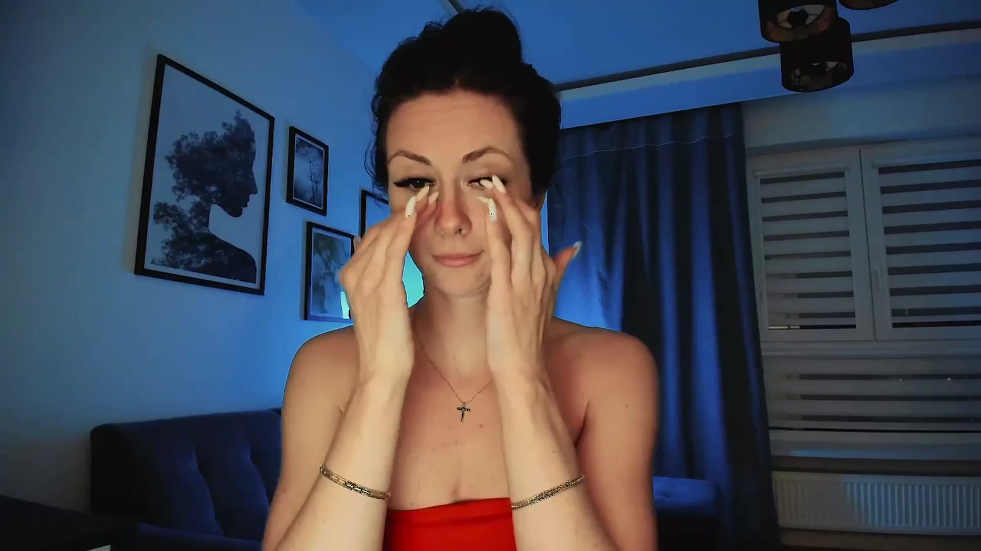 Gallery image thumbnail from Amber_Fry's myfreecams stream on, 03/22/2025, 19:34 image 16 of 20