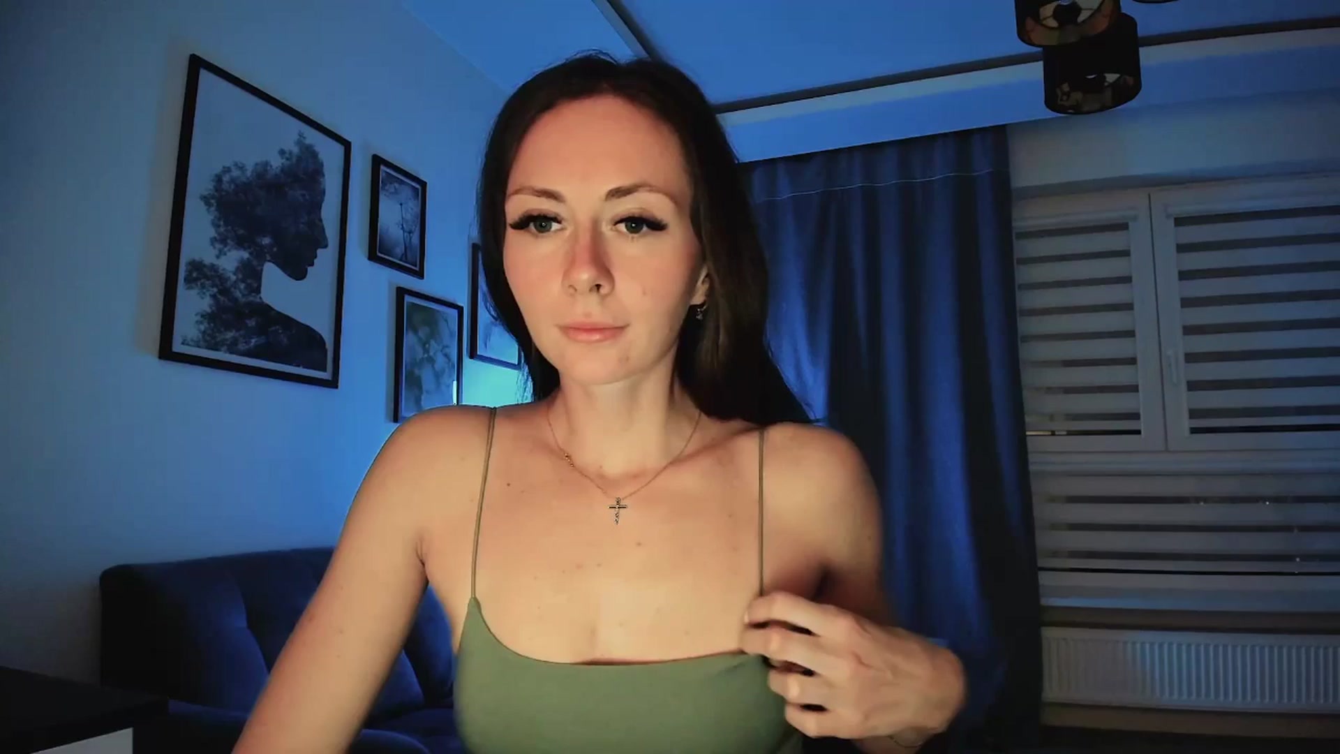 Gallery image thumbnail from Amber_Fry's myfreecams stream on, 03/23/2025, 21:21 image 5 of 20