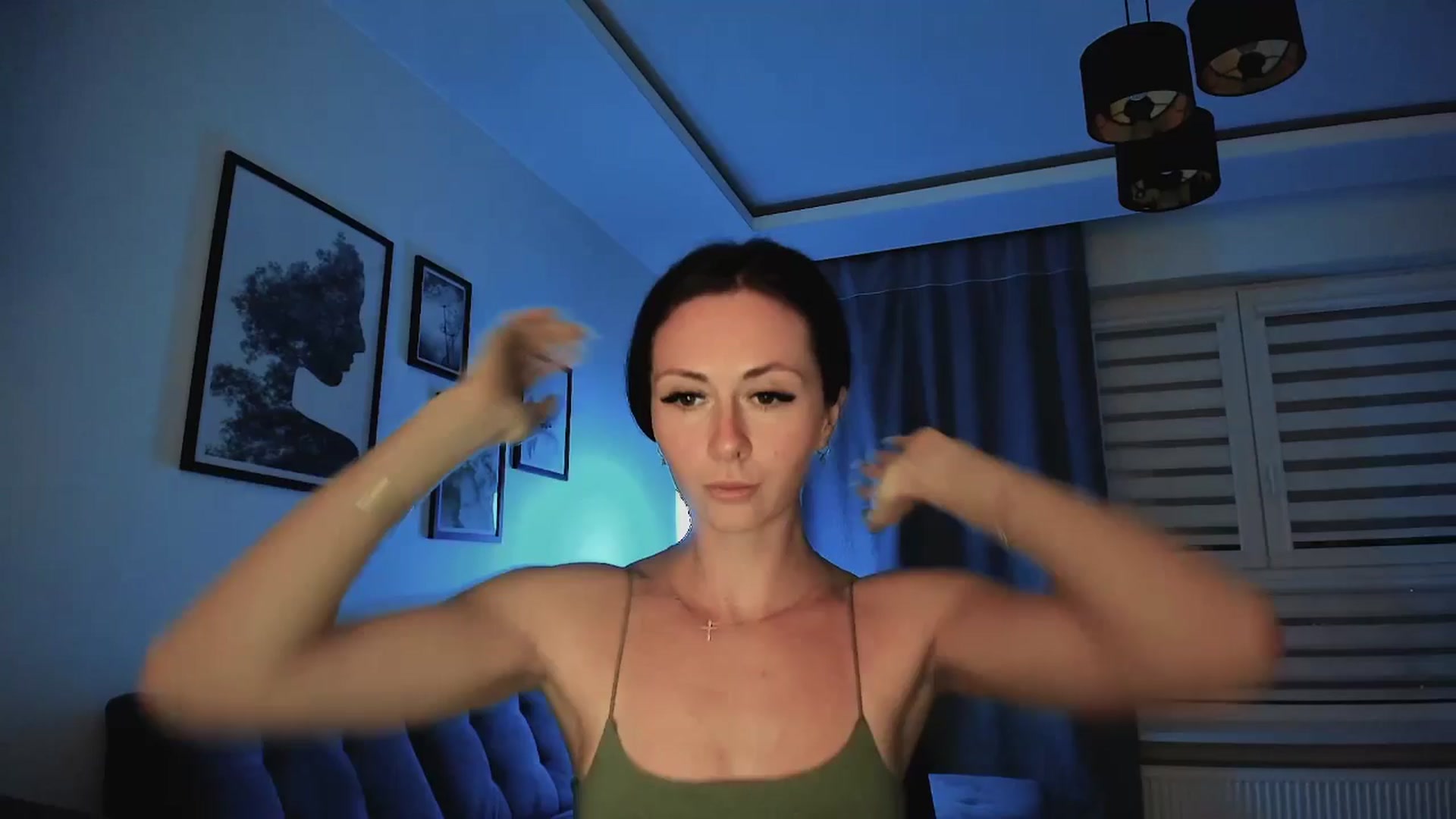 Gallery image thumbnail from Amber_Fry's myfreecams stream on, 03/23/2025, 21:21 image 6 of 20