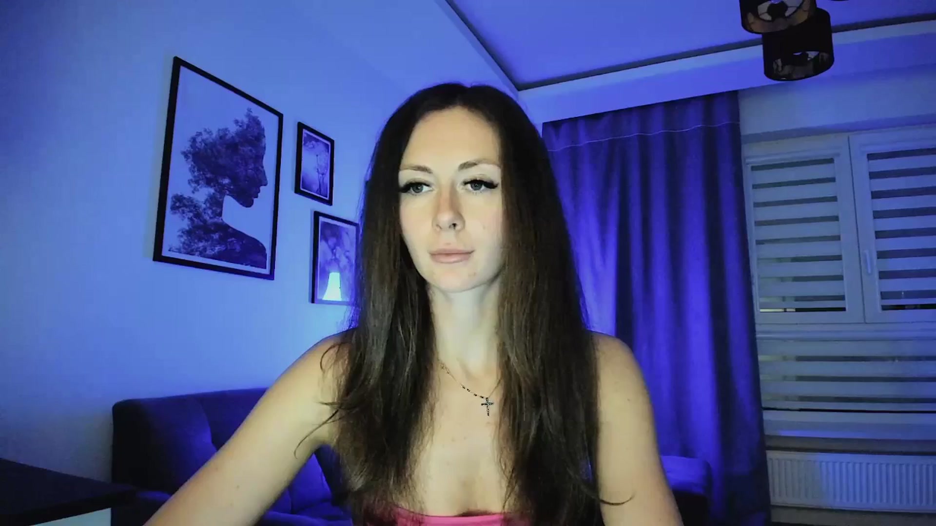 Gallery image thumbnail from Amber_Fry's myfreecams stream on, 03/24/2025, 19:21 image 14 of 20