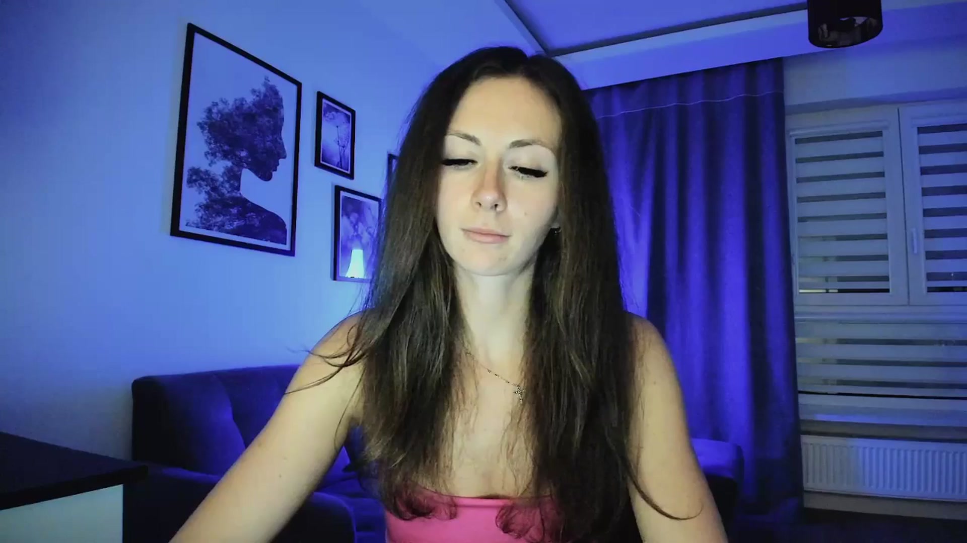 Gallery image thumbnail from Amber_Fry's myfreecams stream on, 03/24/2025, 19:21 image 5 of 20