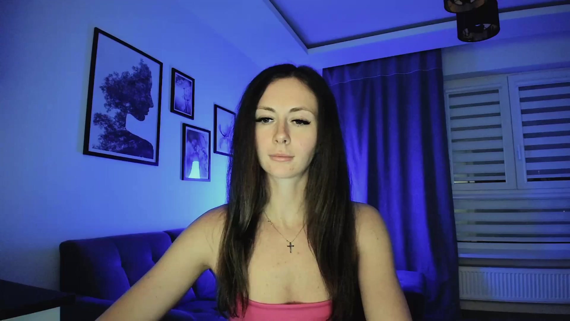 Gallery image thumbnail from Amber_Fry's myfreecams stream on, 03/24/2025, 21:44 image 19 of 20