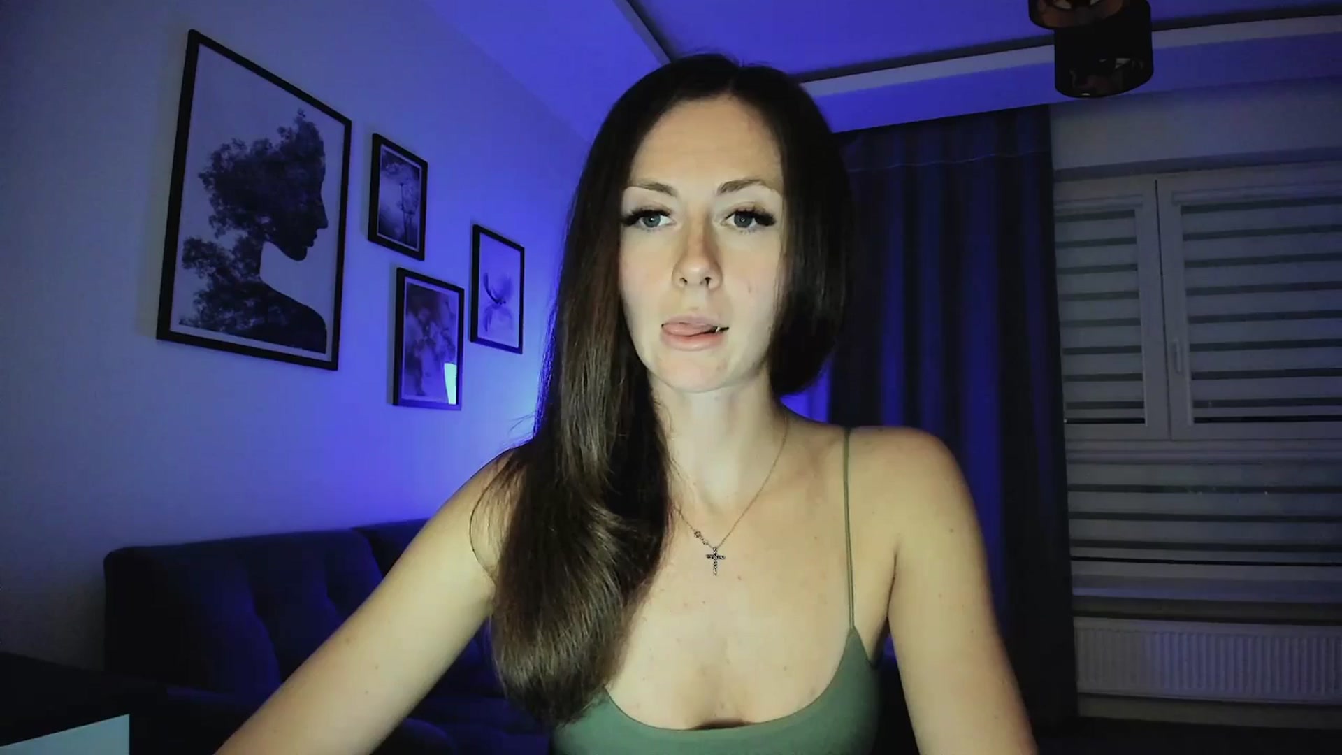 Gallery image thumbnail from Amber_Fry's myfreecams stream on, 03/31/2025, 19:08 image 2 of 20