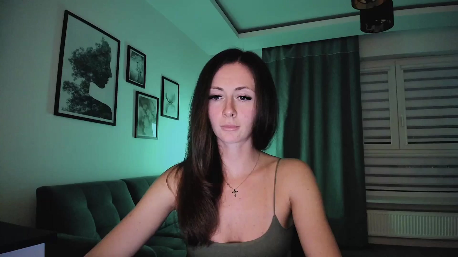 Gallery image thumbnail from Amber_Fry's myfreecams stream on, 03/31/2025, 19:08 image 14 of 20
