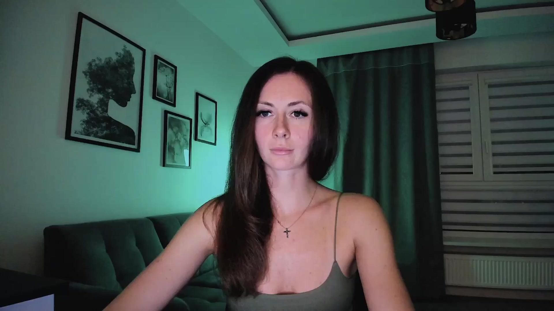 Gallery image thumbnail from Amber_Fry's myfreecams stream on, 03/31/2025, 19:08 image 12 of 20