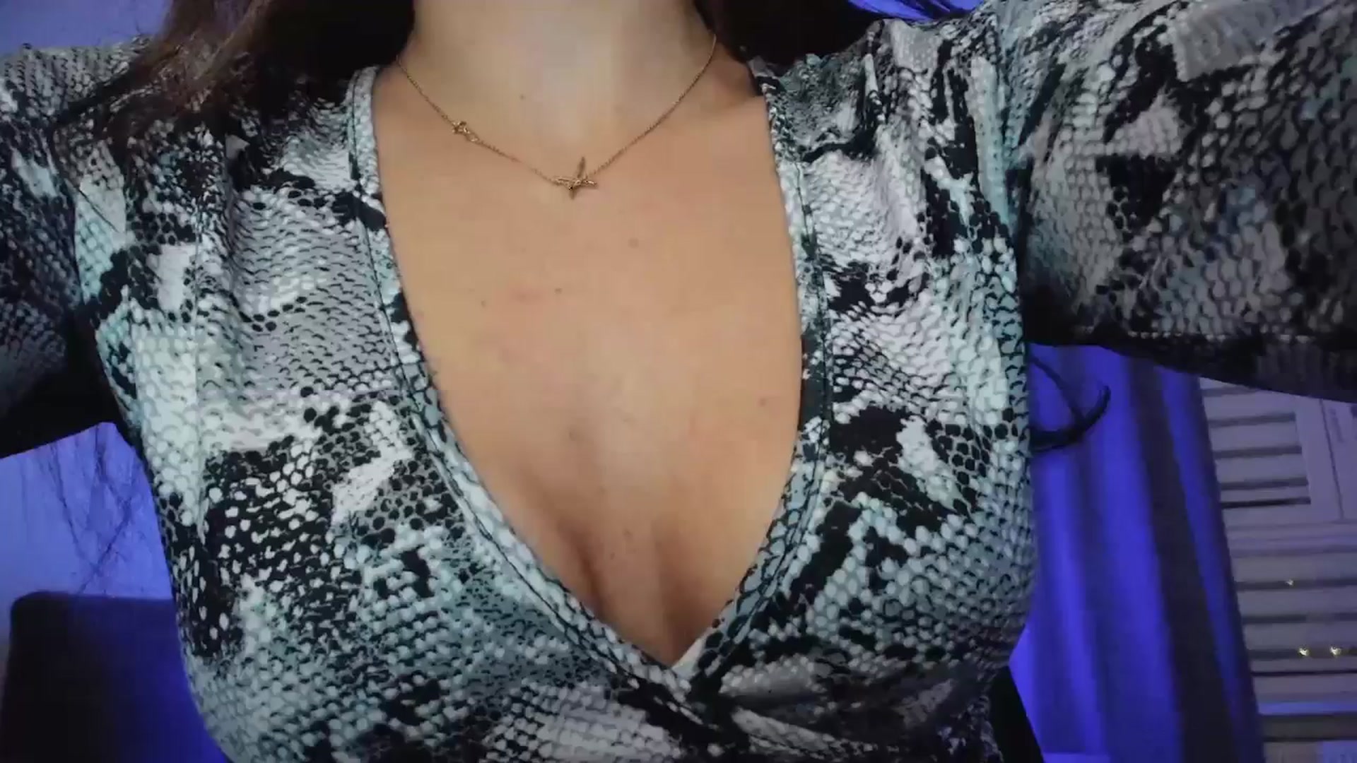 Gallery image thumbnail from Amber_Fry's myfreecams stream on, 04/01/2025, 21:09 image 2 of 20