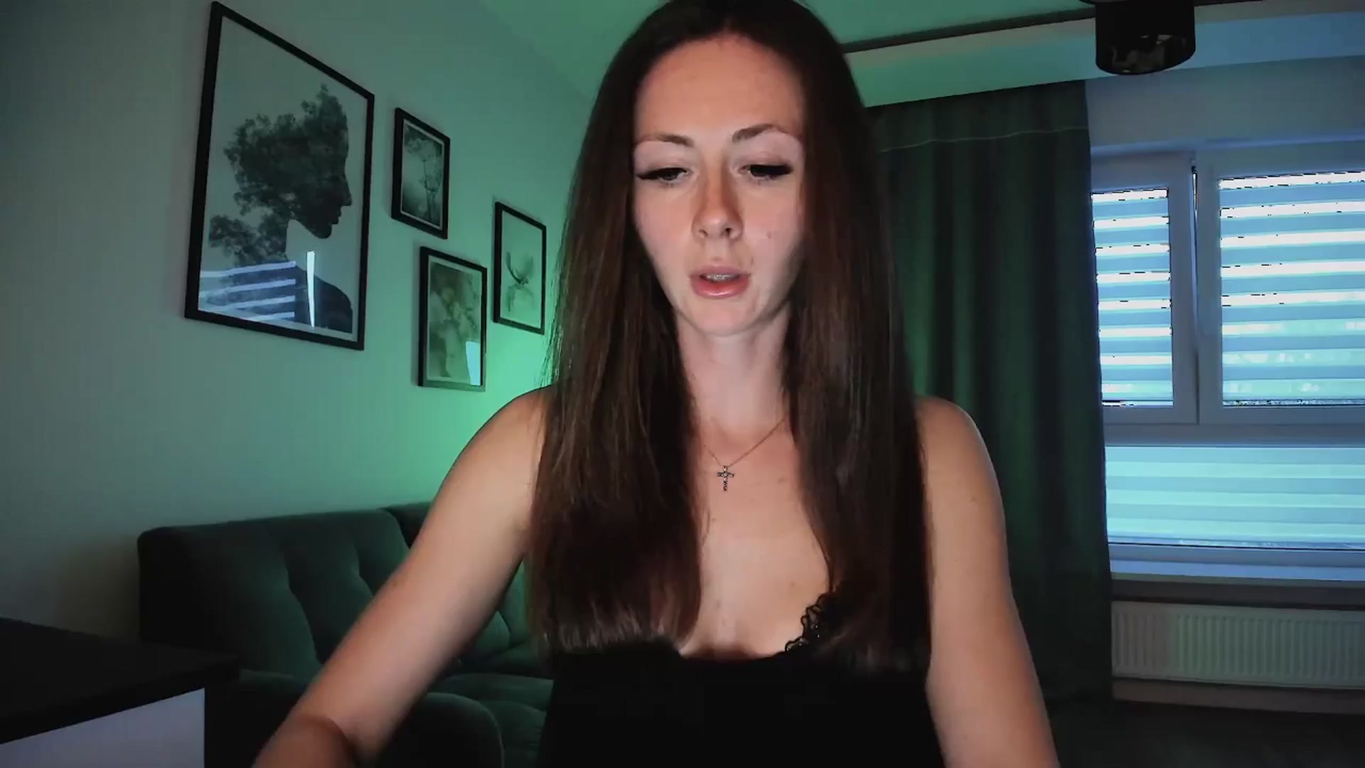 Gallery image thumbnail from Amber_Fry's myfreecams stream on, 04/04/2025, 19:22 image 1 of 20